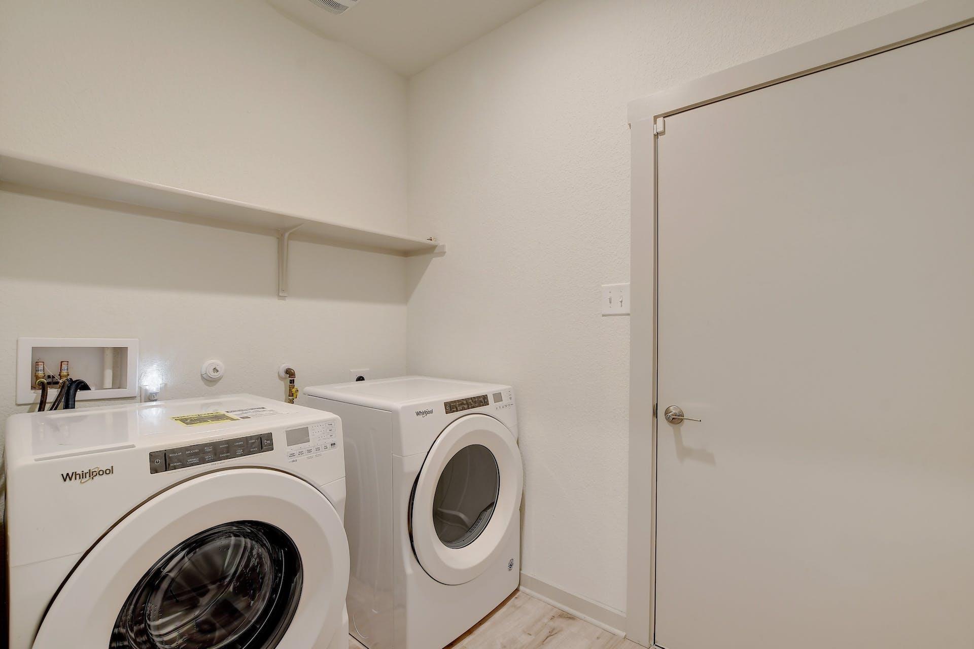 121 Fairfax Ave Property Photo 19