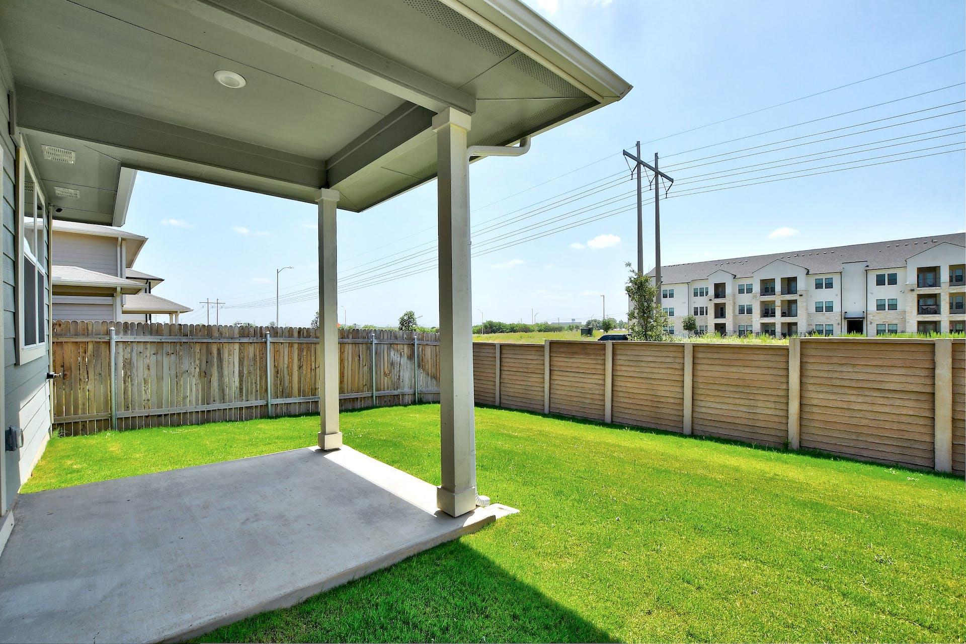 121 Fairfax Ave Property Photo 23