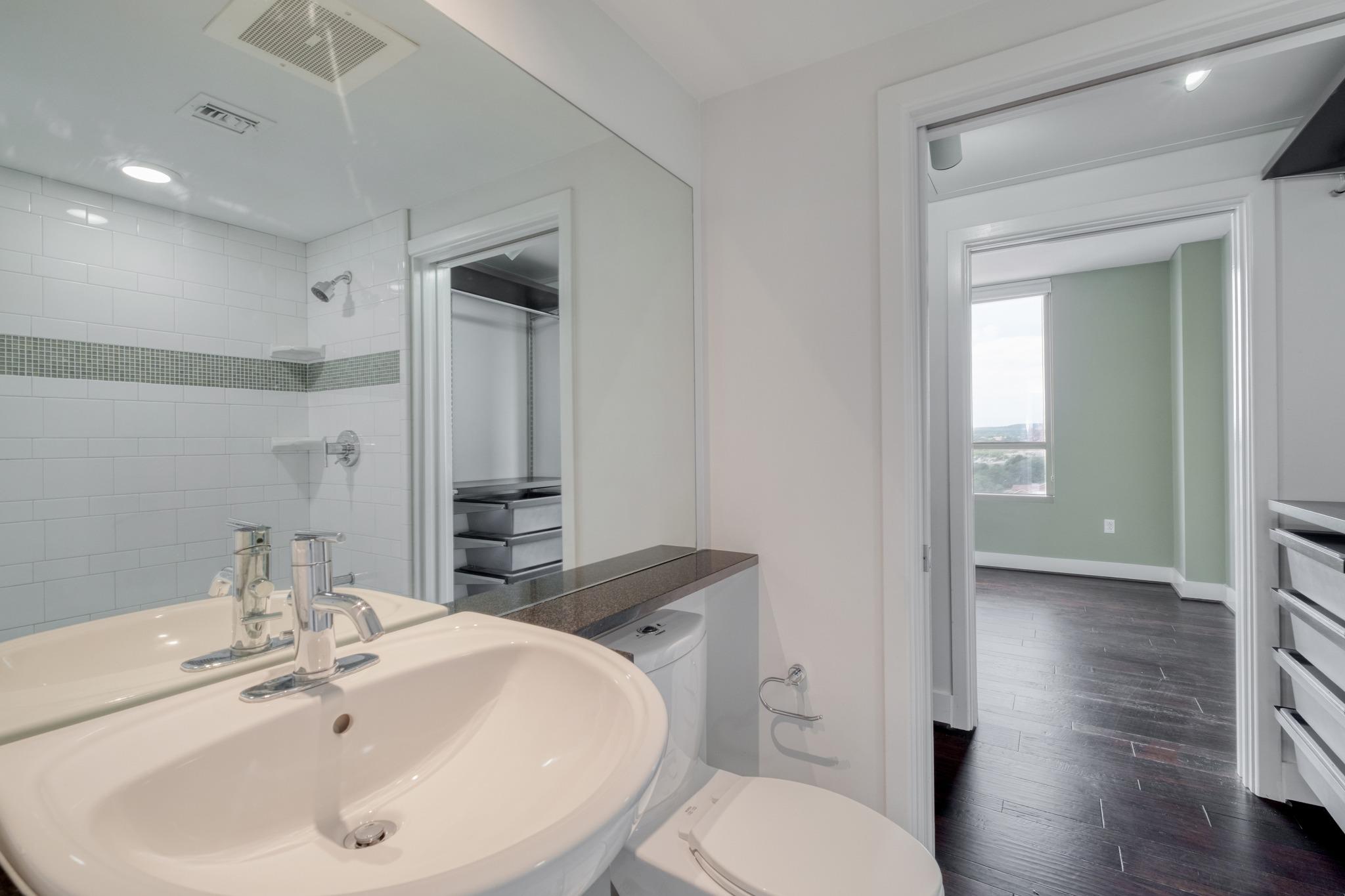 300 Bowie St #1305 Property Photo 23