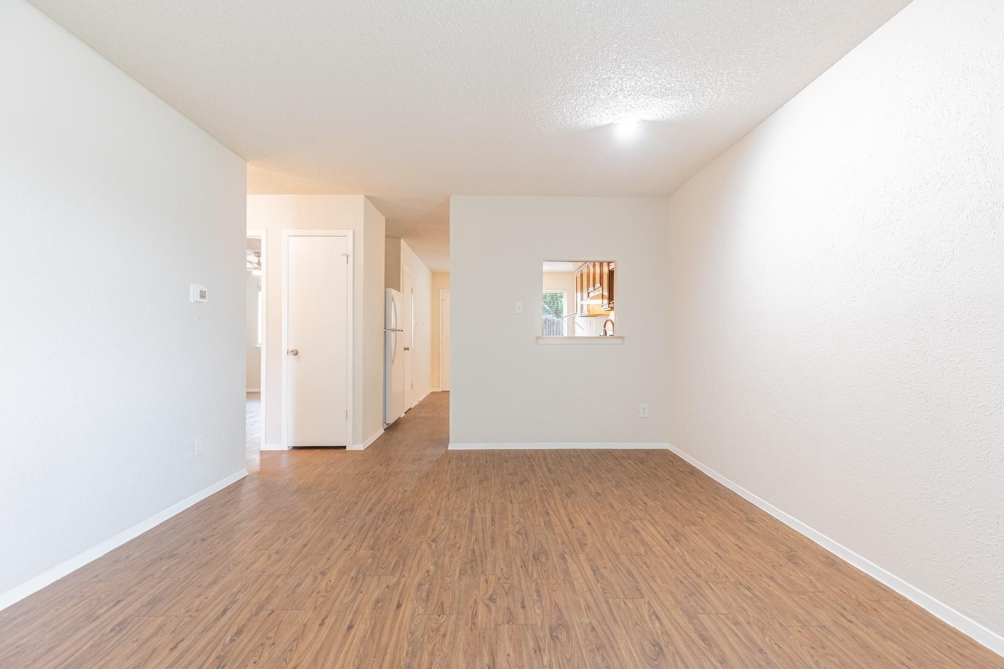 323 W William Cannon Dr #b Property Photo 8