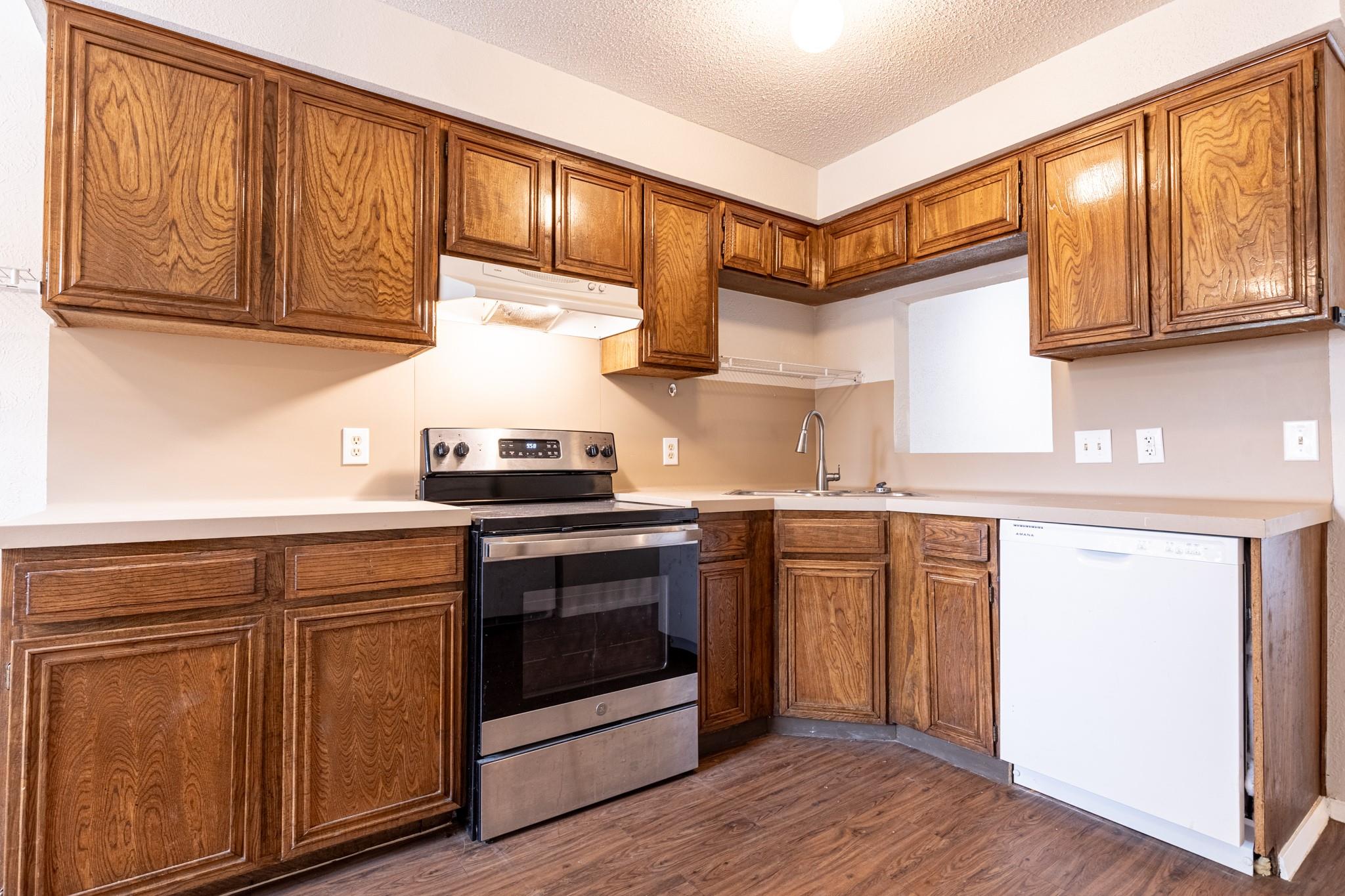 323 W William Cannon Dr #b Property Photo 11