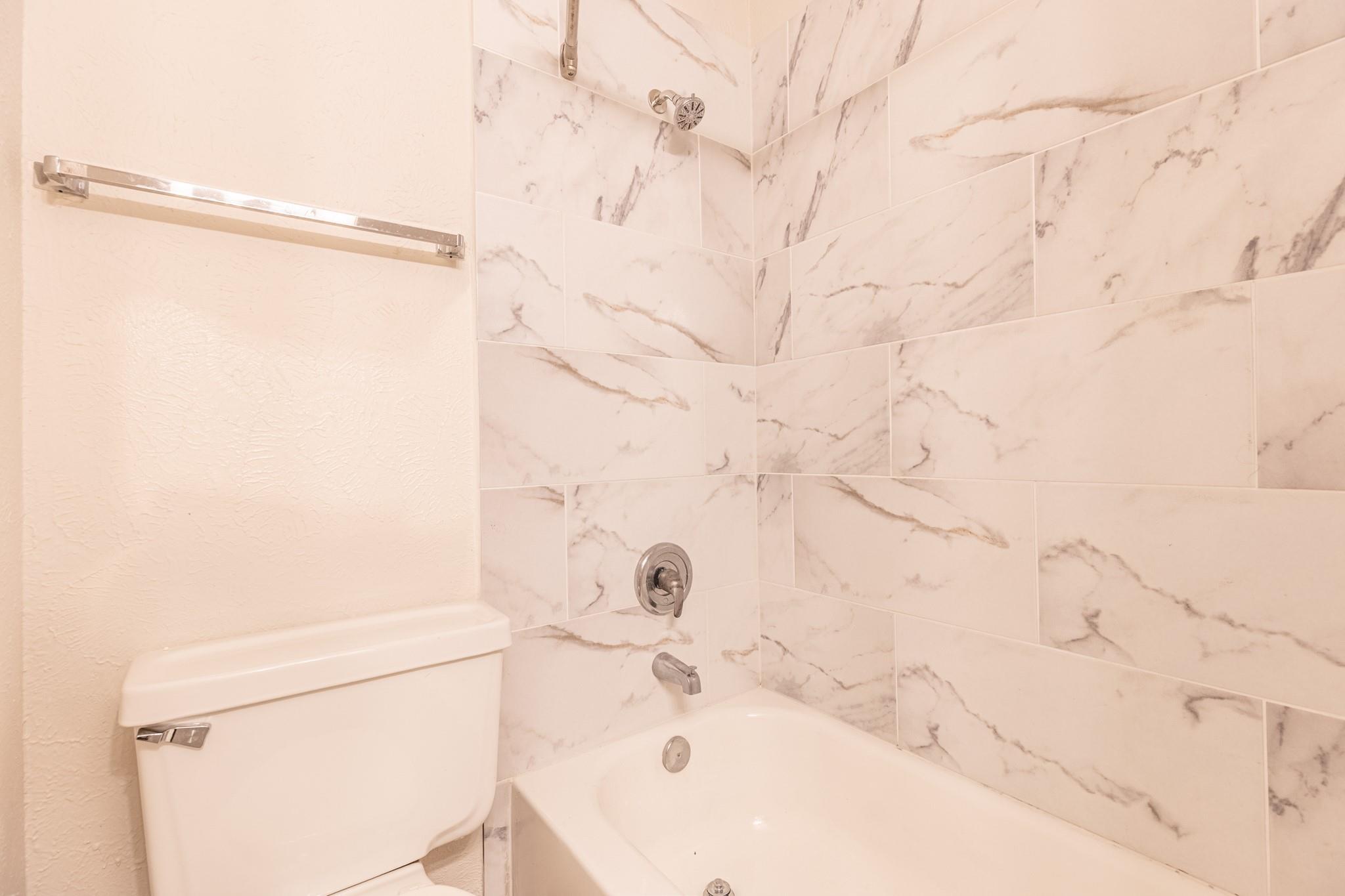 323 W William Cannon Dr #b Property Photo 18