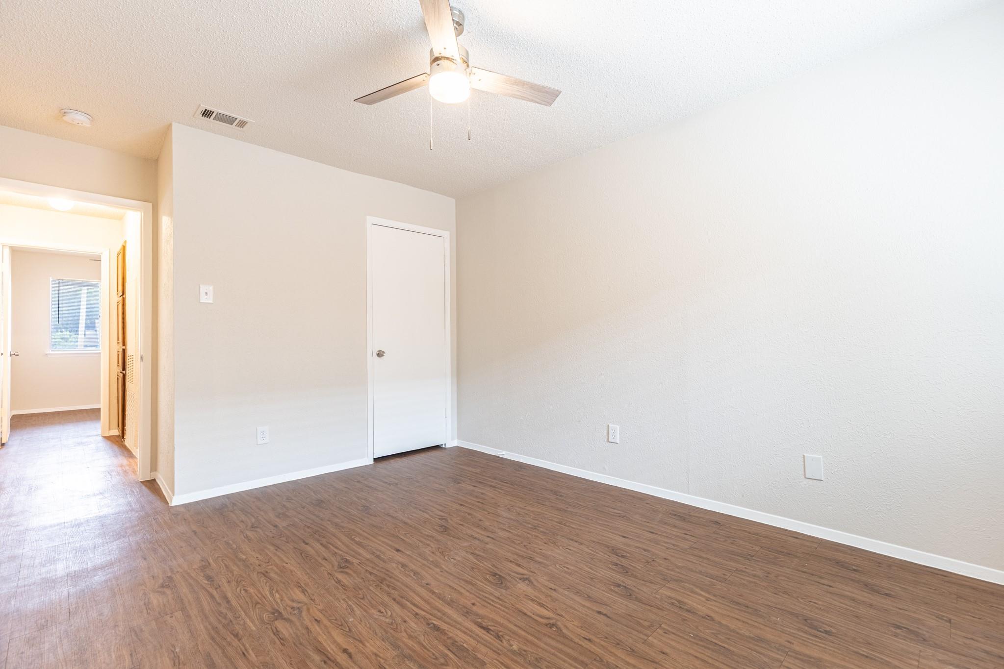 323 W William Cannon Dr #b Property Photo 21