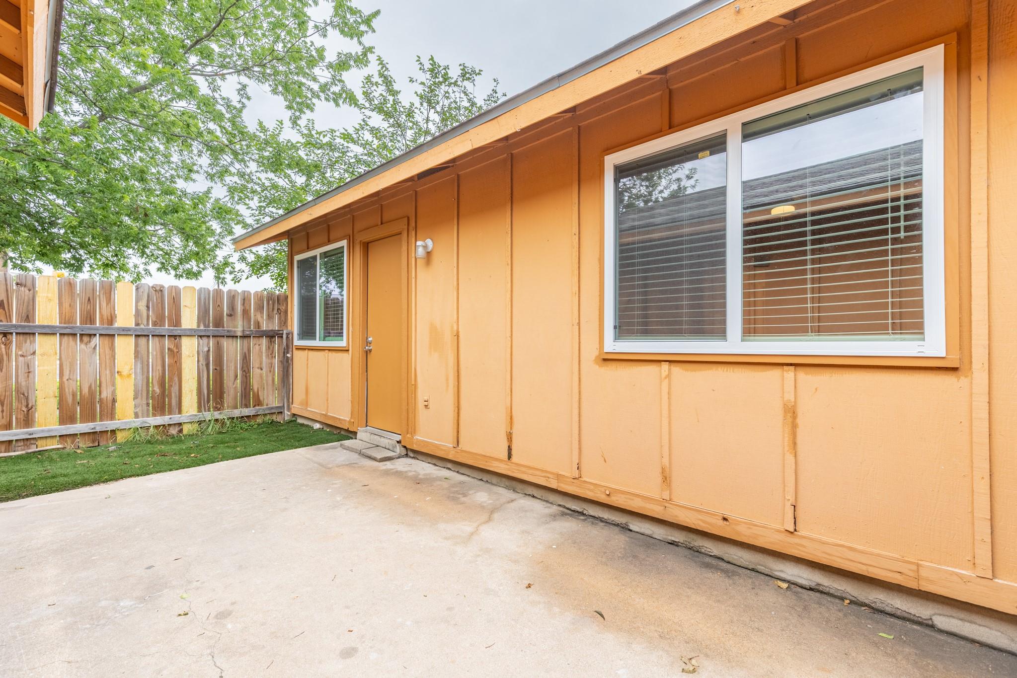 323 W William Cannon Dr #b Property Photo 25