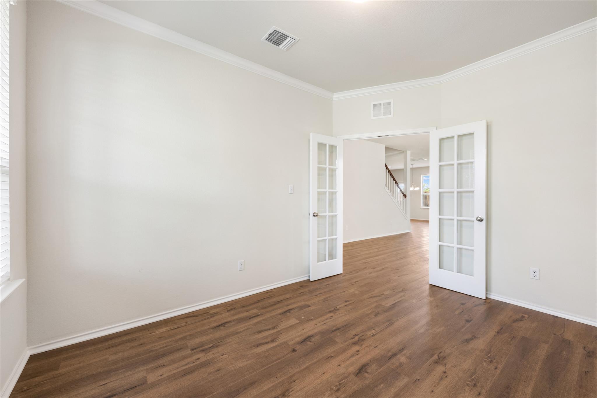 2204 Cliffbrake Way Property Photo 6