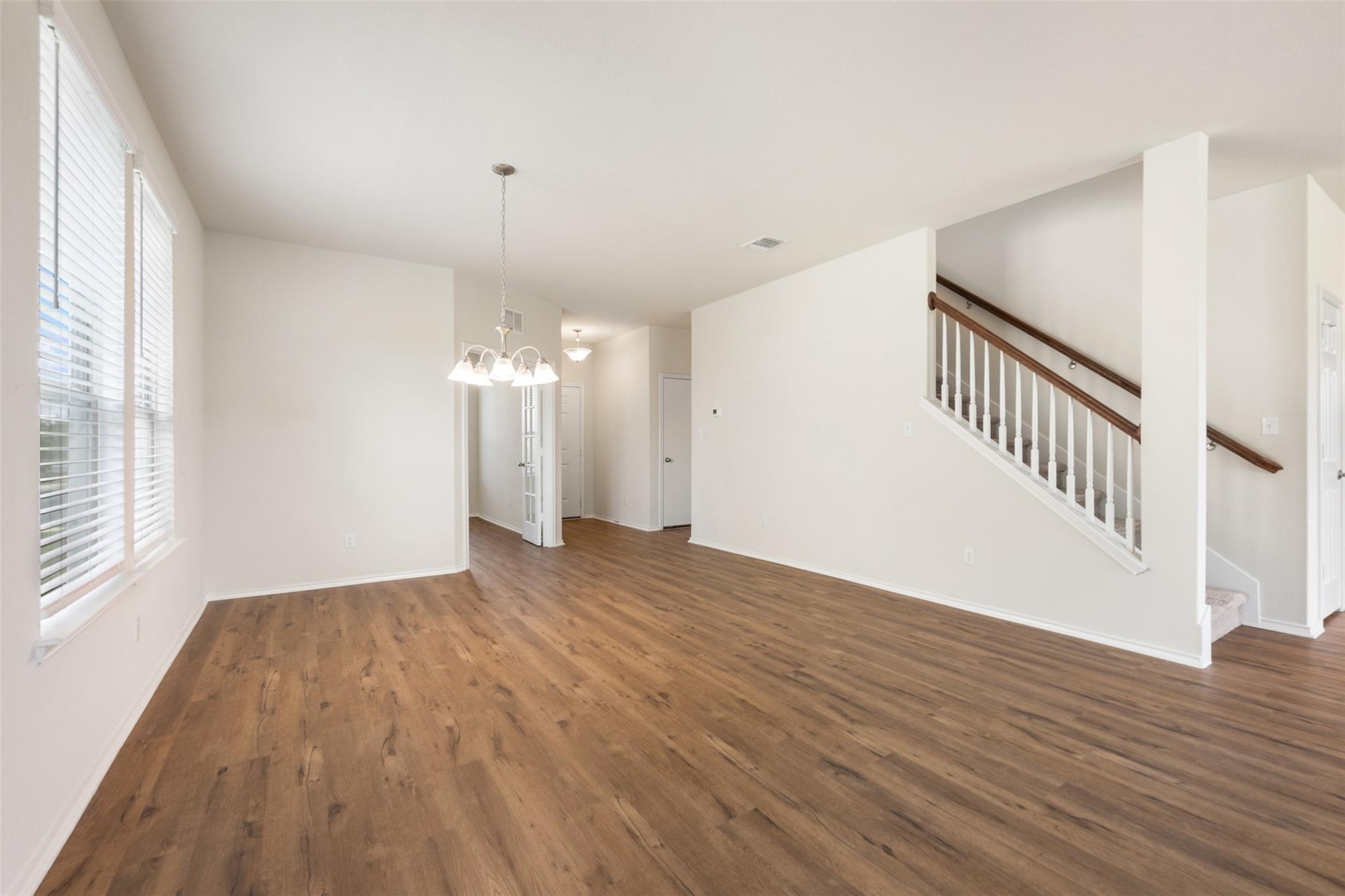 2204 Cliffbrake Way Property Photo 12
