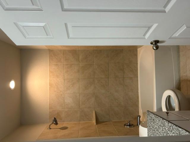 5717 Lehman Way Property Photo 7