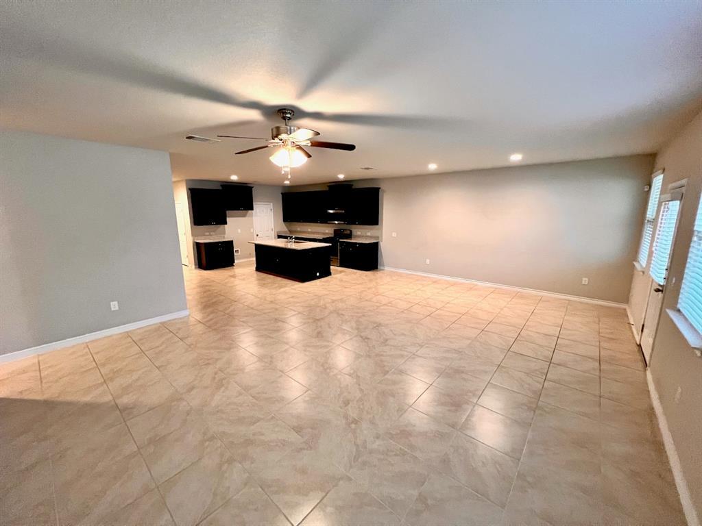 5717 Lehman Way Property Photo 9