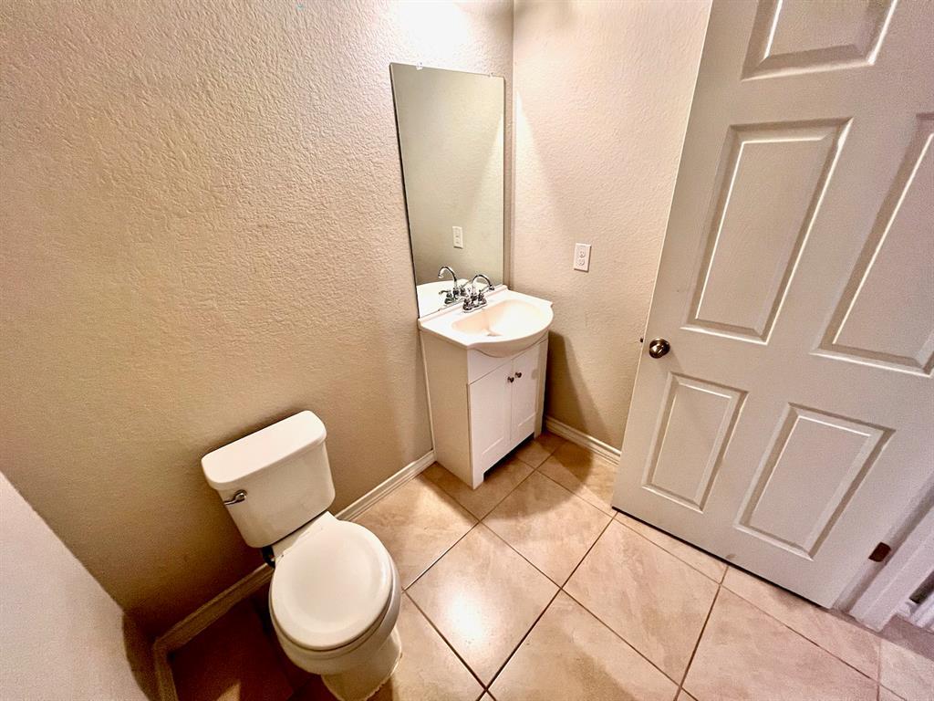 5717 Lehman Way Property Photo 14