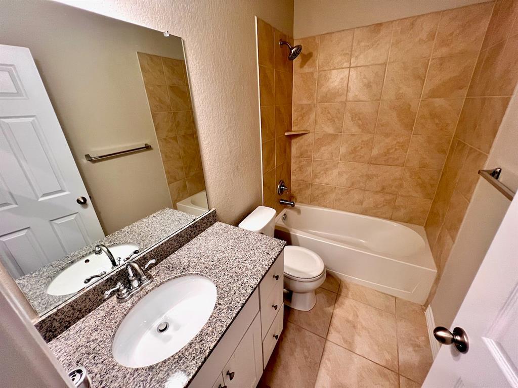 5717 Lehman Way Property Photo 16