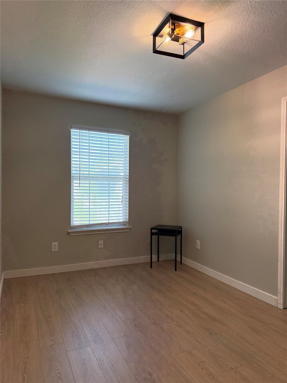 7108 Walkup Ln Property Photo 15