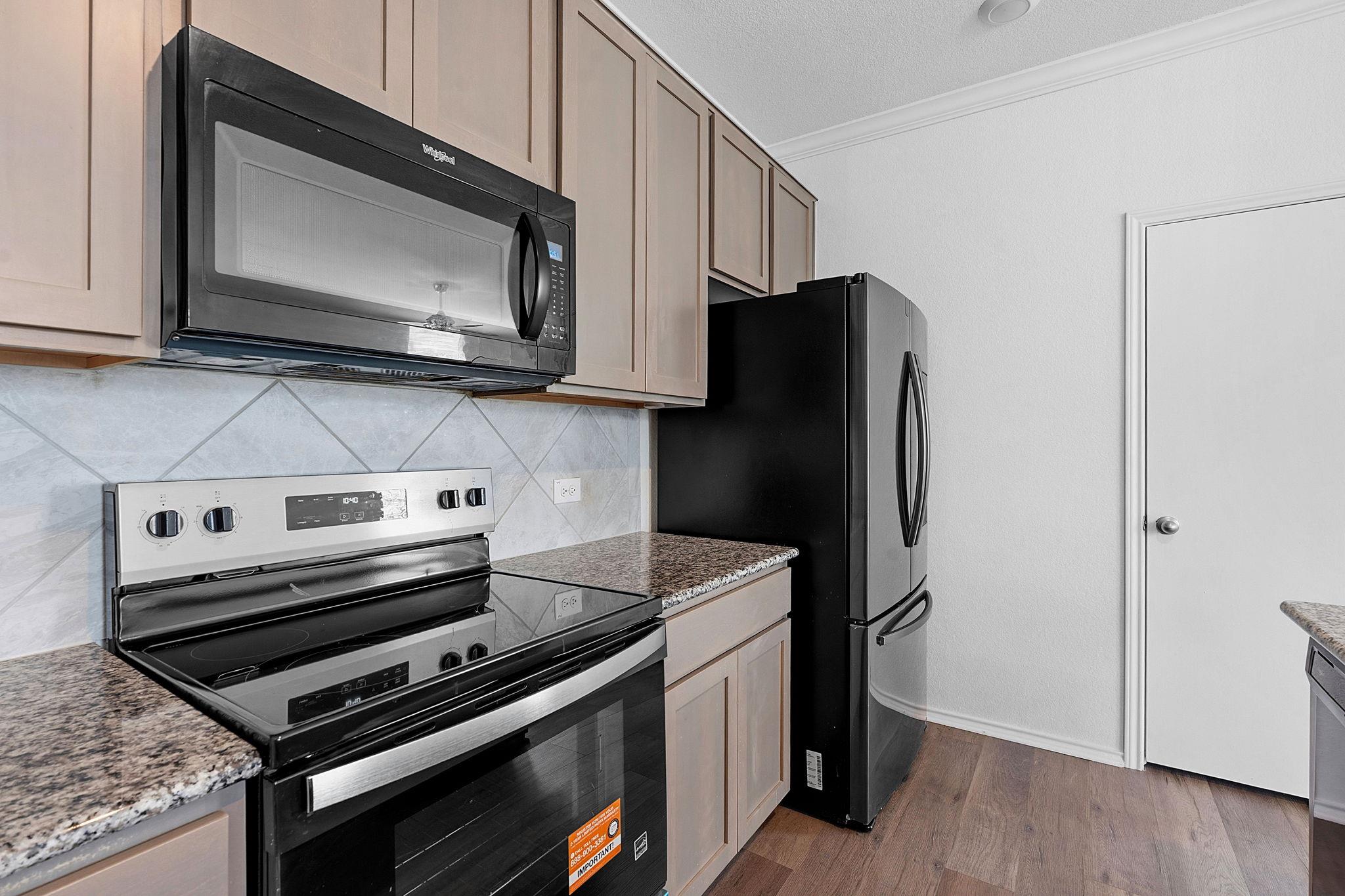 13413 Abigail Adams St Property Photo 10