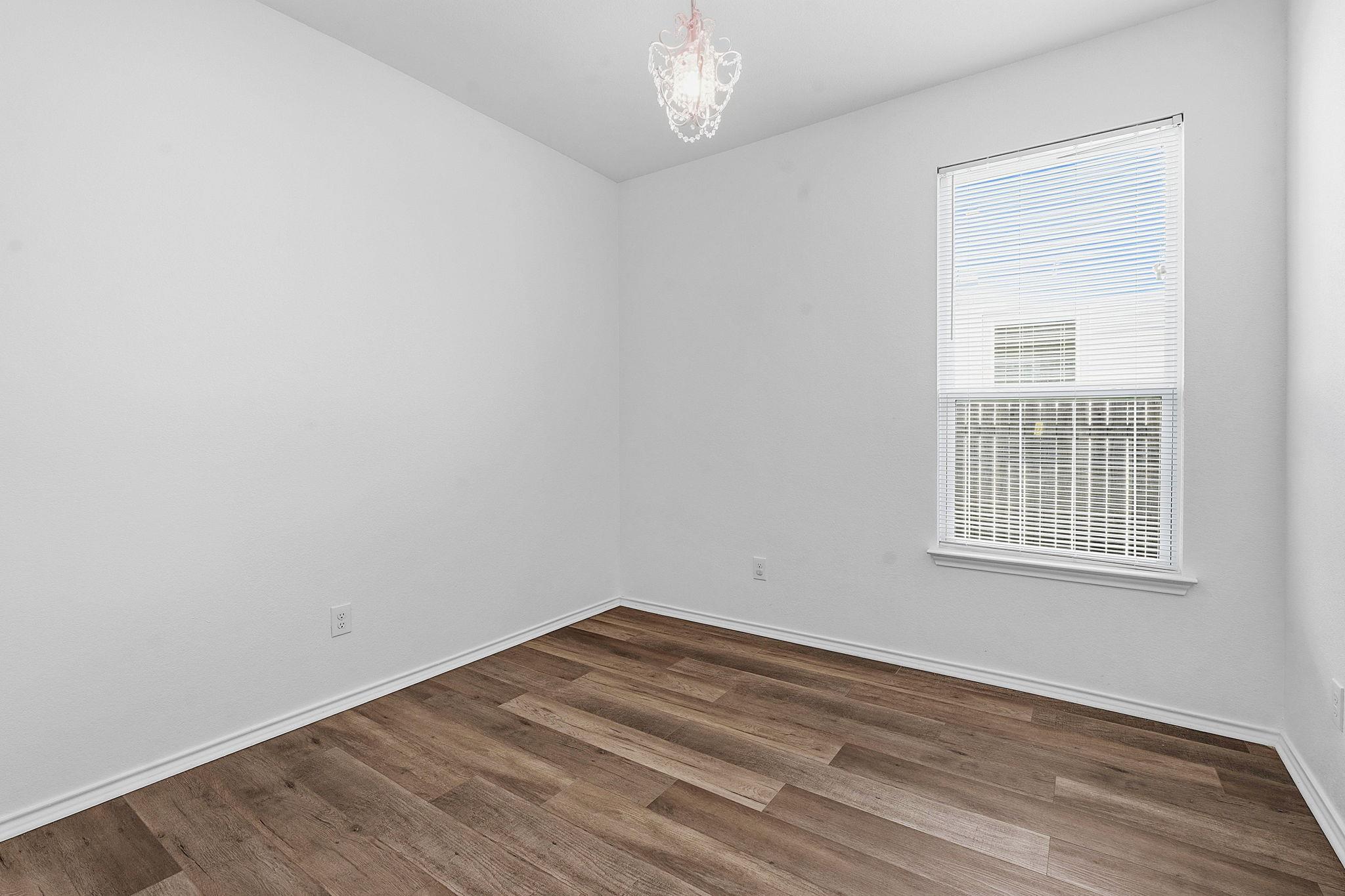 13413 Abigail Adams St Property Photo 18