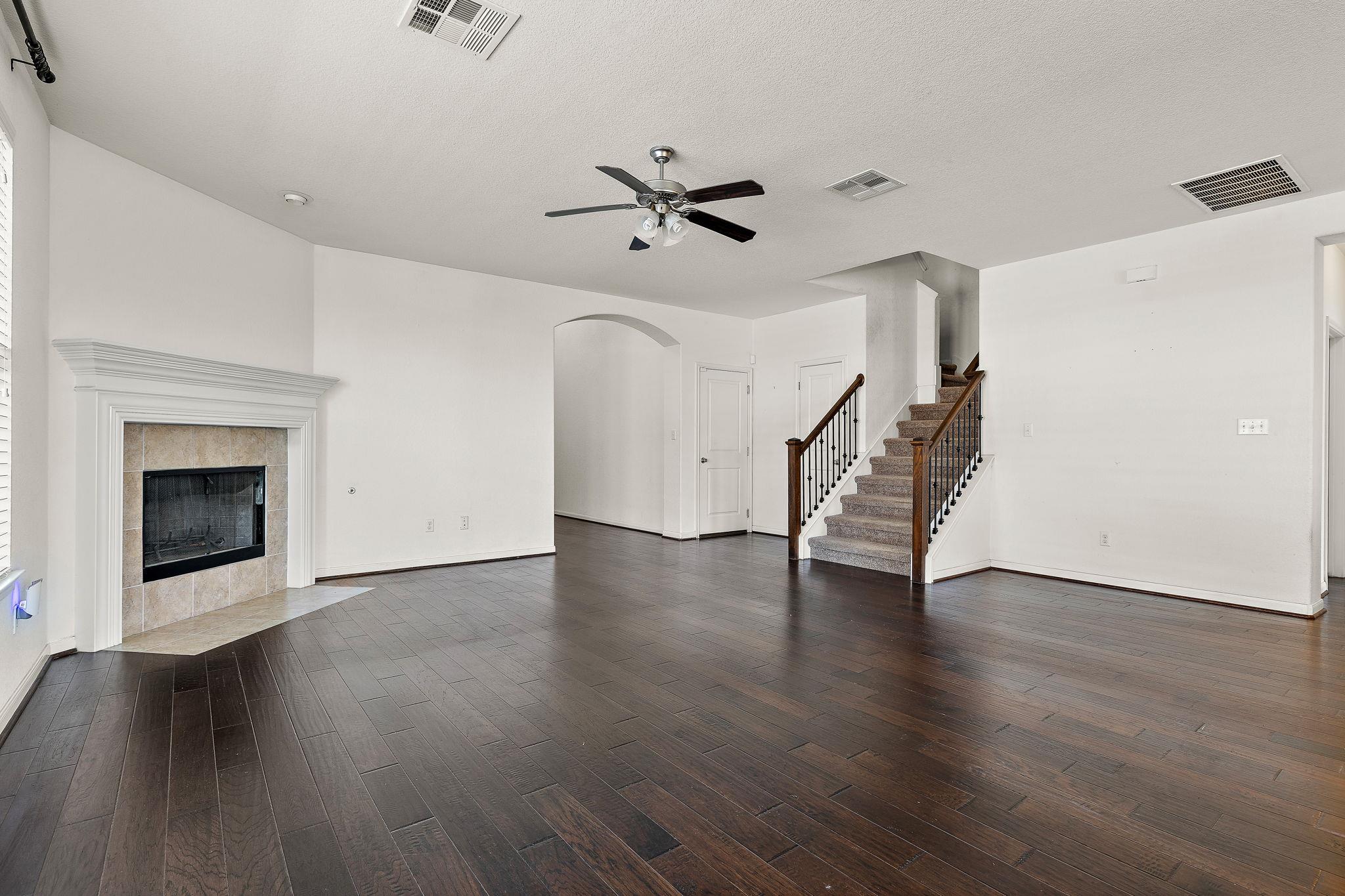 5628 Corsica Loop Property Photo 4
