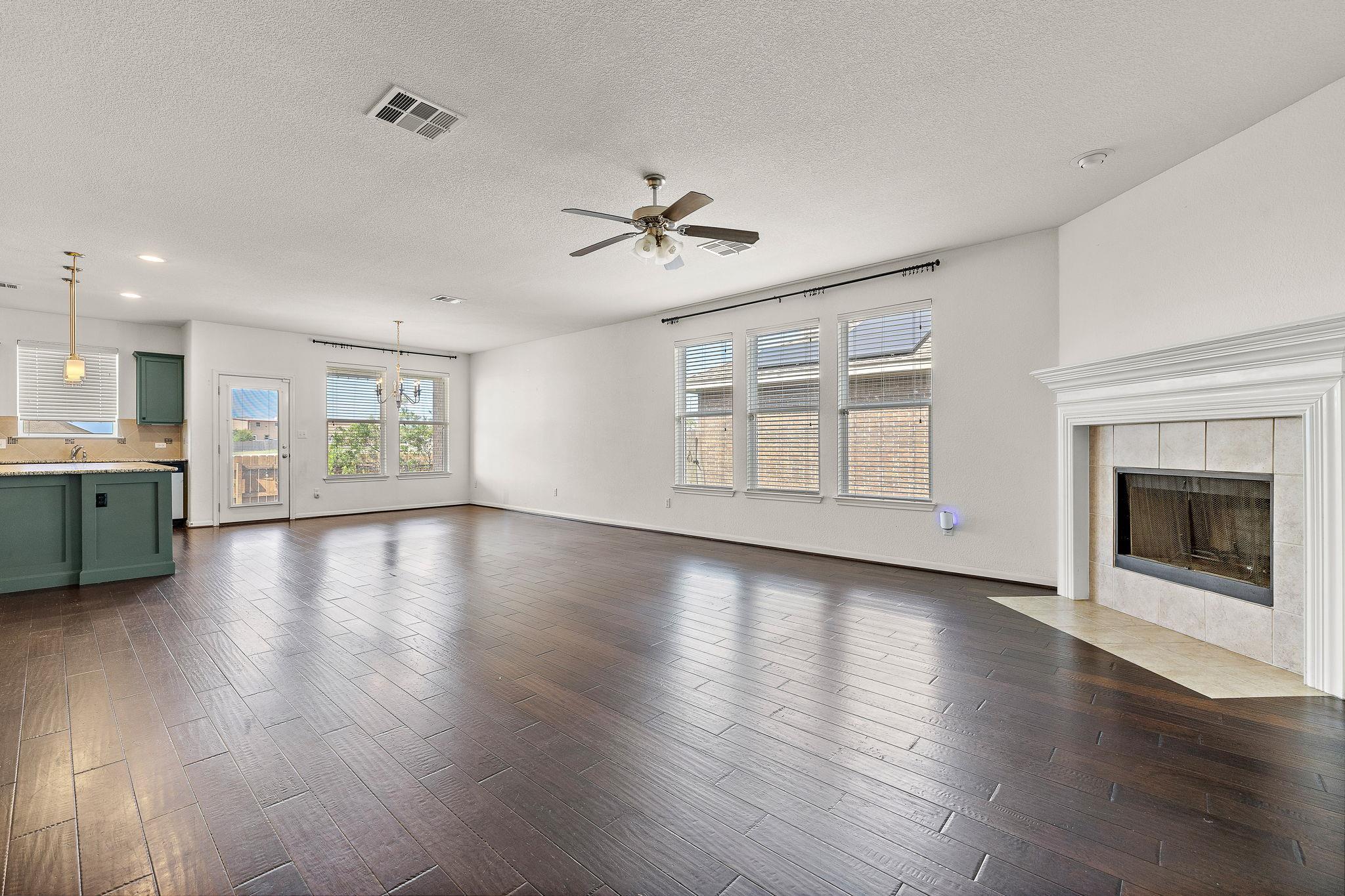 5628 Corsica Loop Property Photo 6
