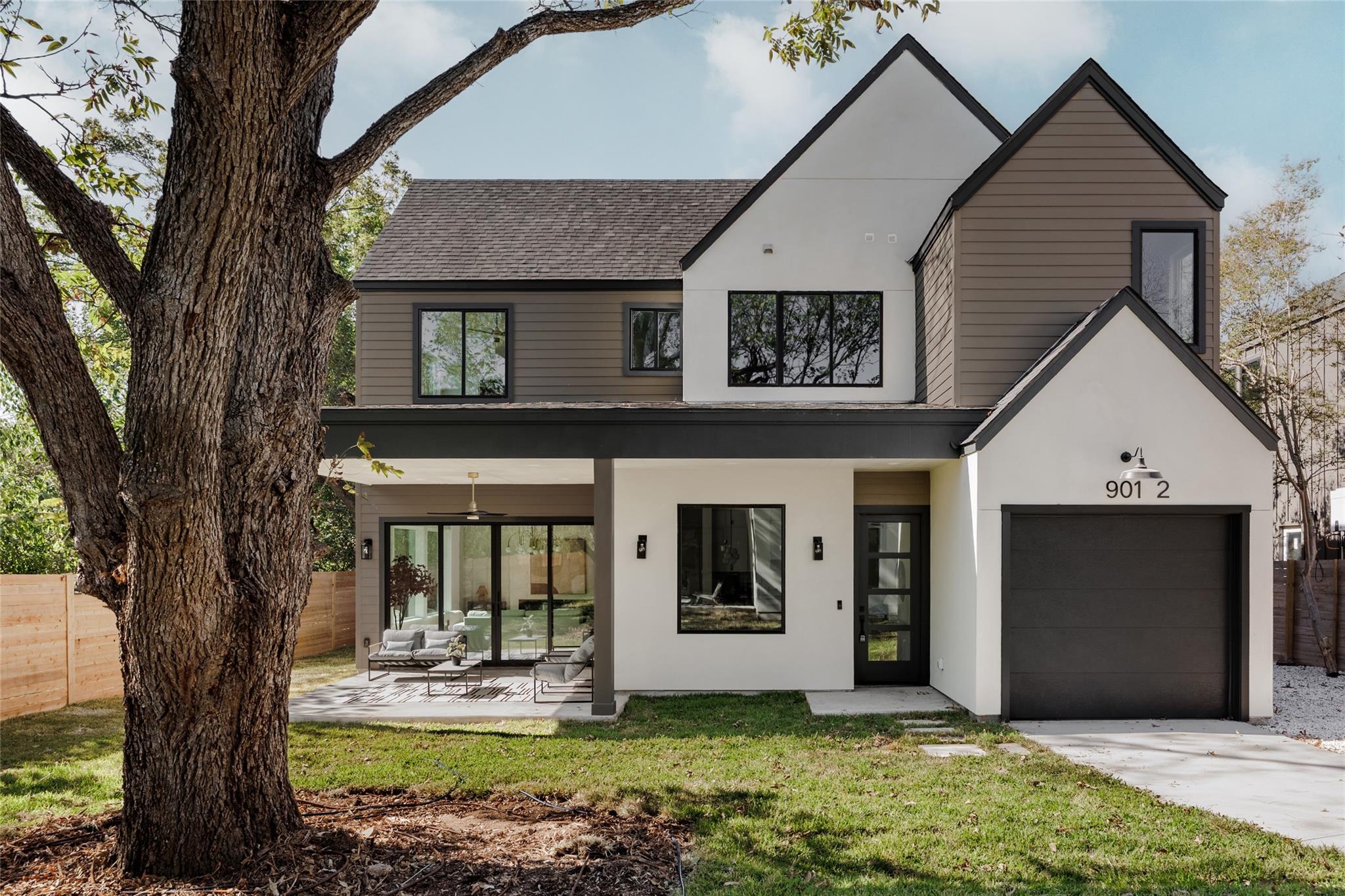 901 Redd St #2 Property Photo 2