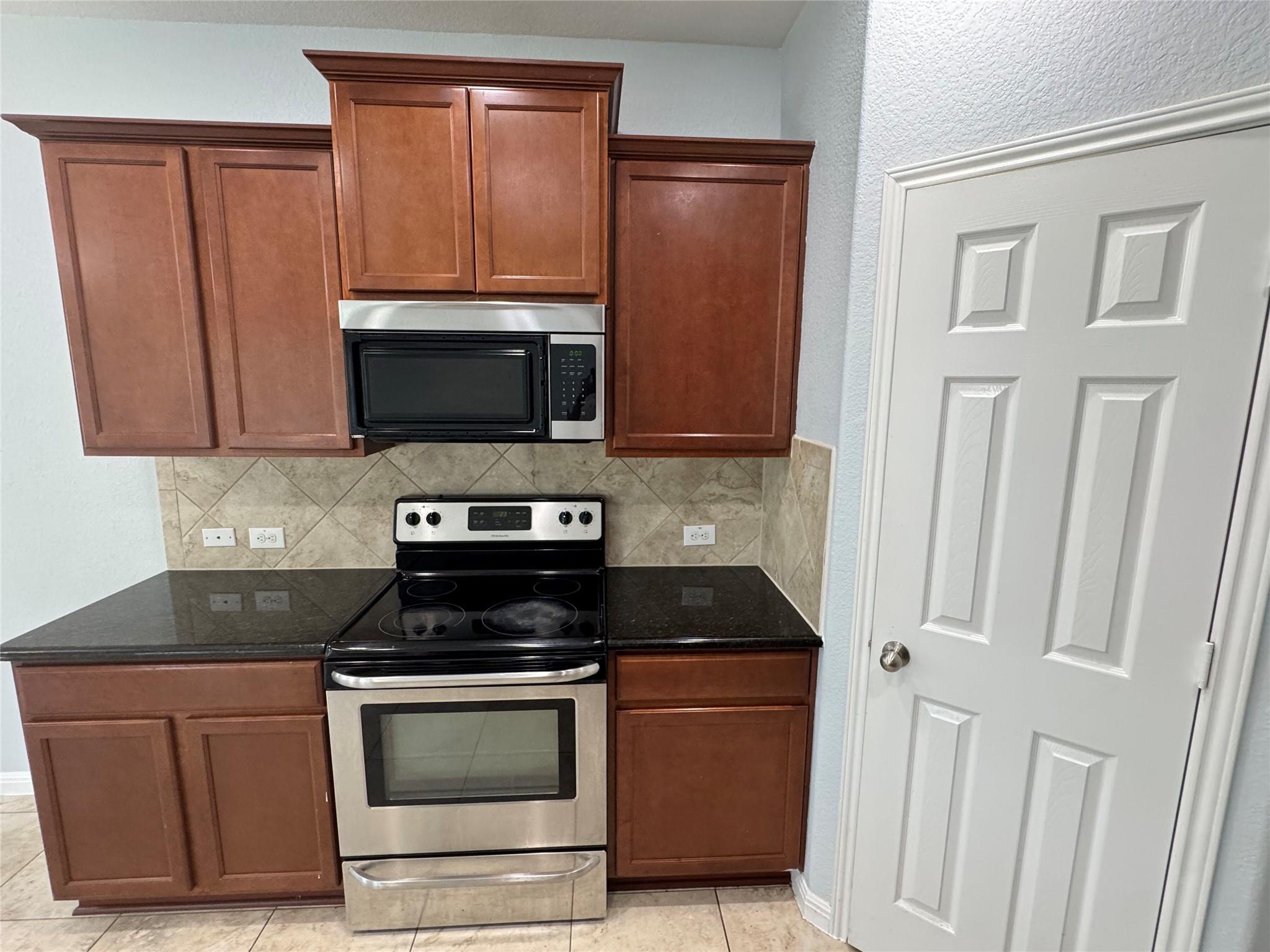 1520 Portchester Castle Path Property Photo 7