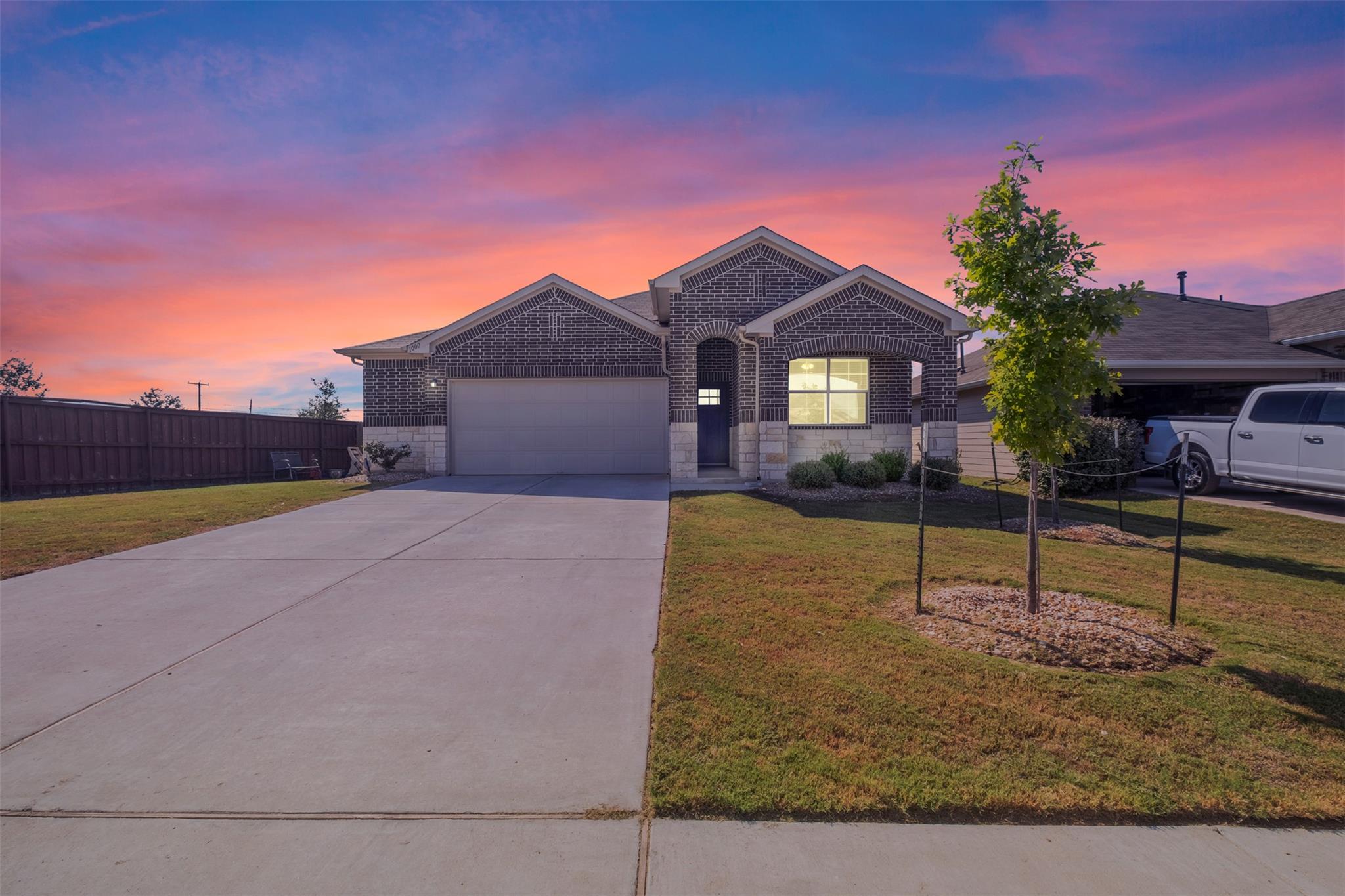 1633 Seeger Dr Property Photo