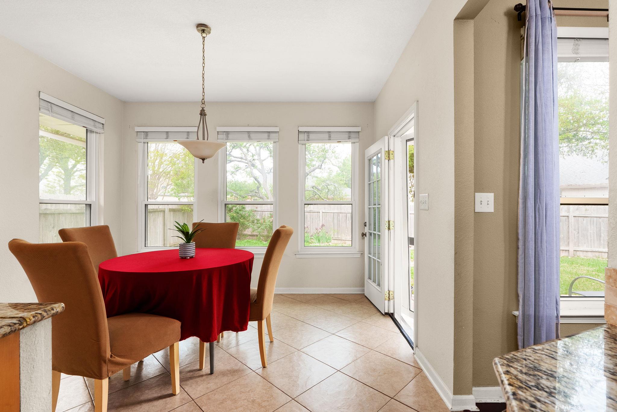 12528 E Labrador Cv Property Photo 12
