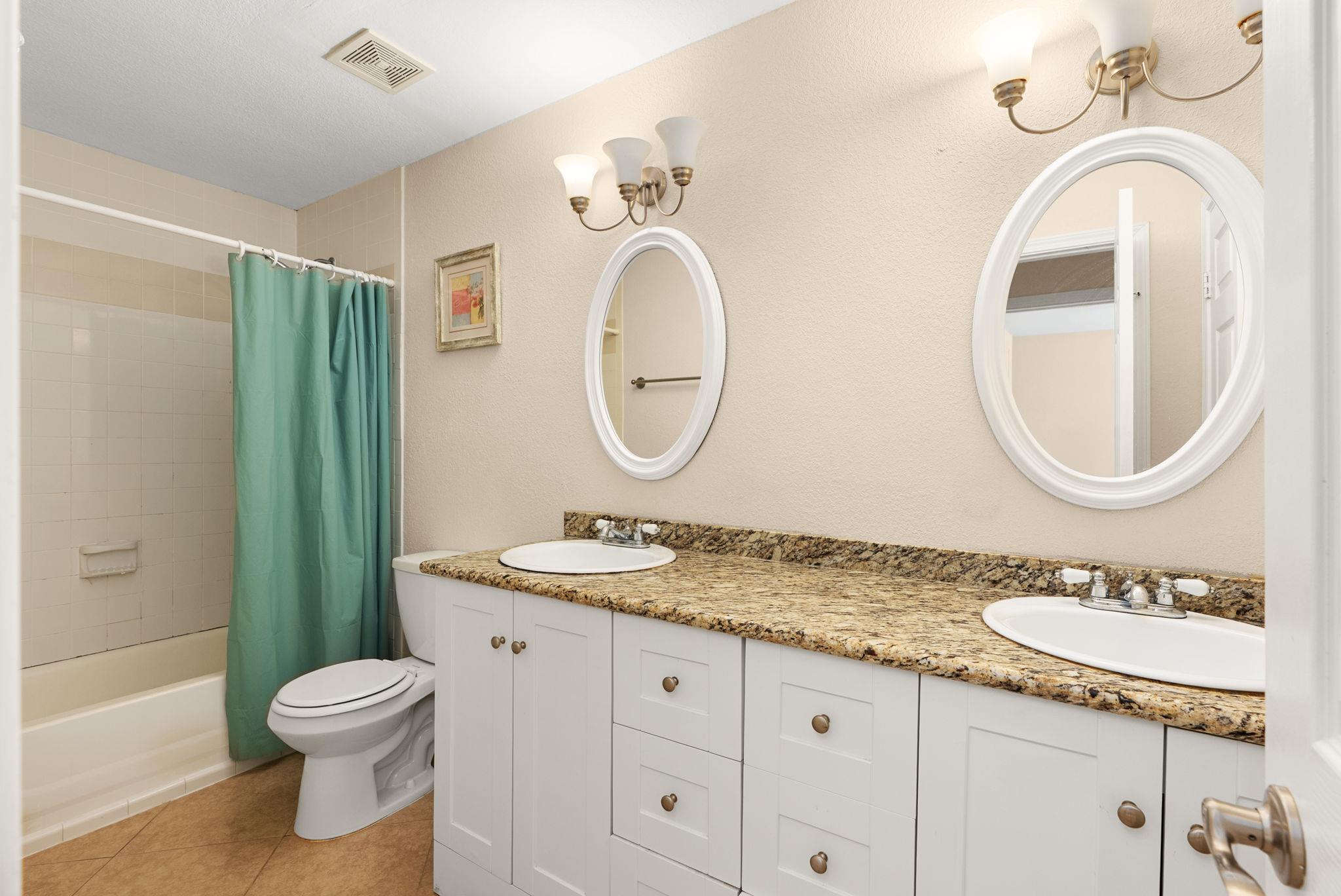 12528 E Labrador Cv Property Photo 22