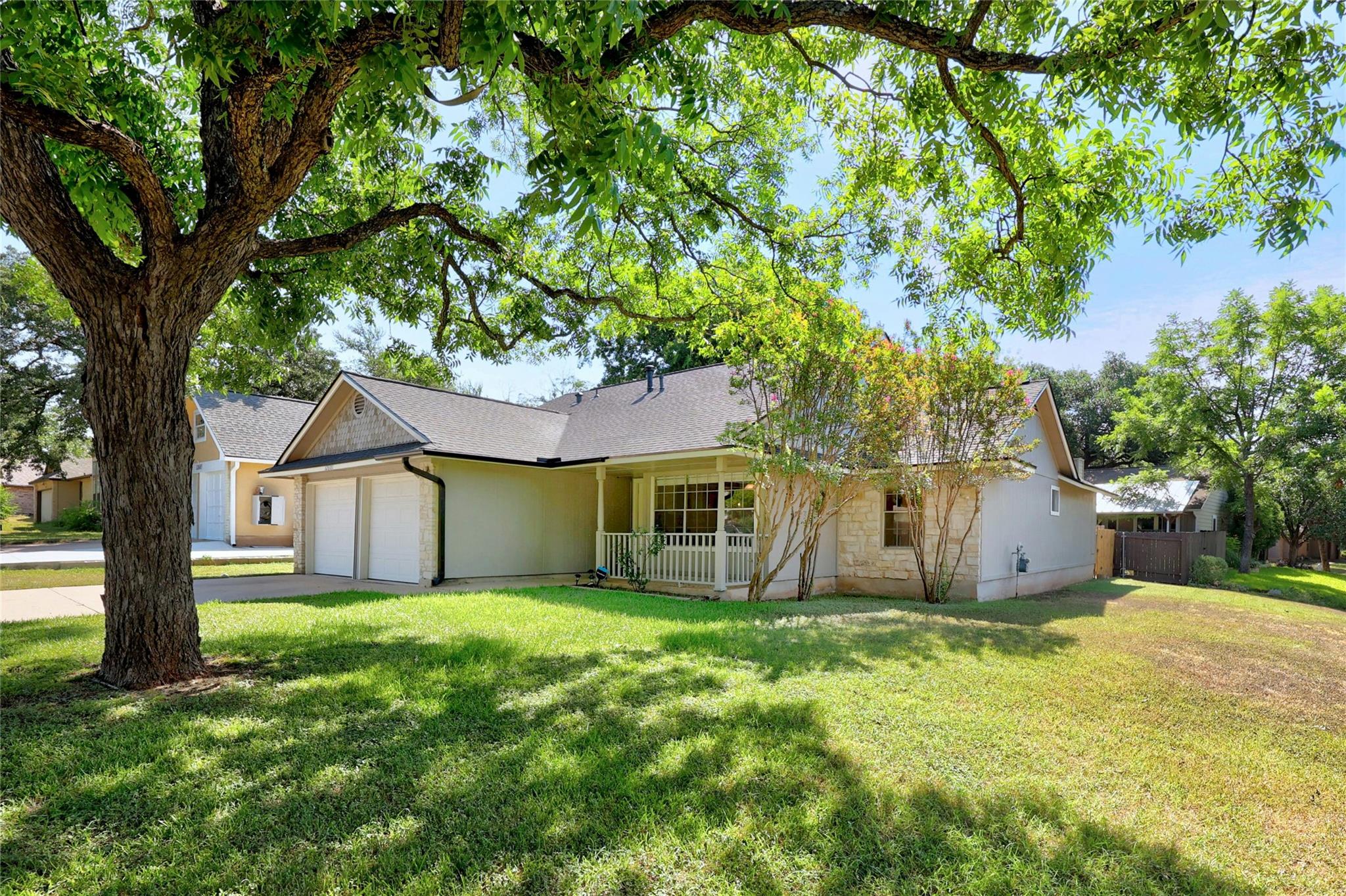 12601 Europa Ln Property Photo 3