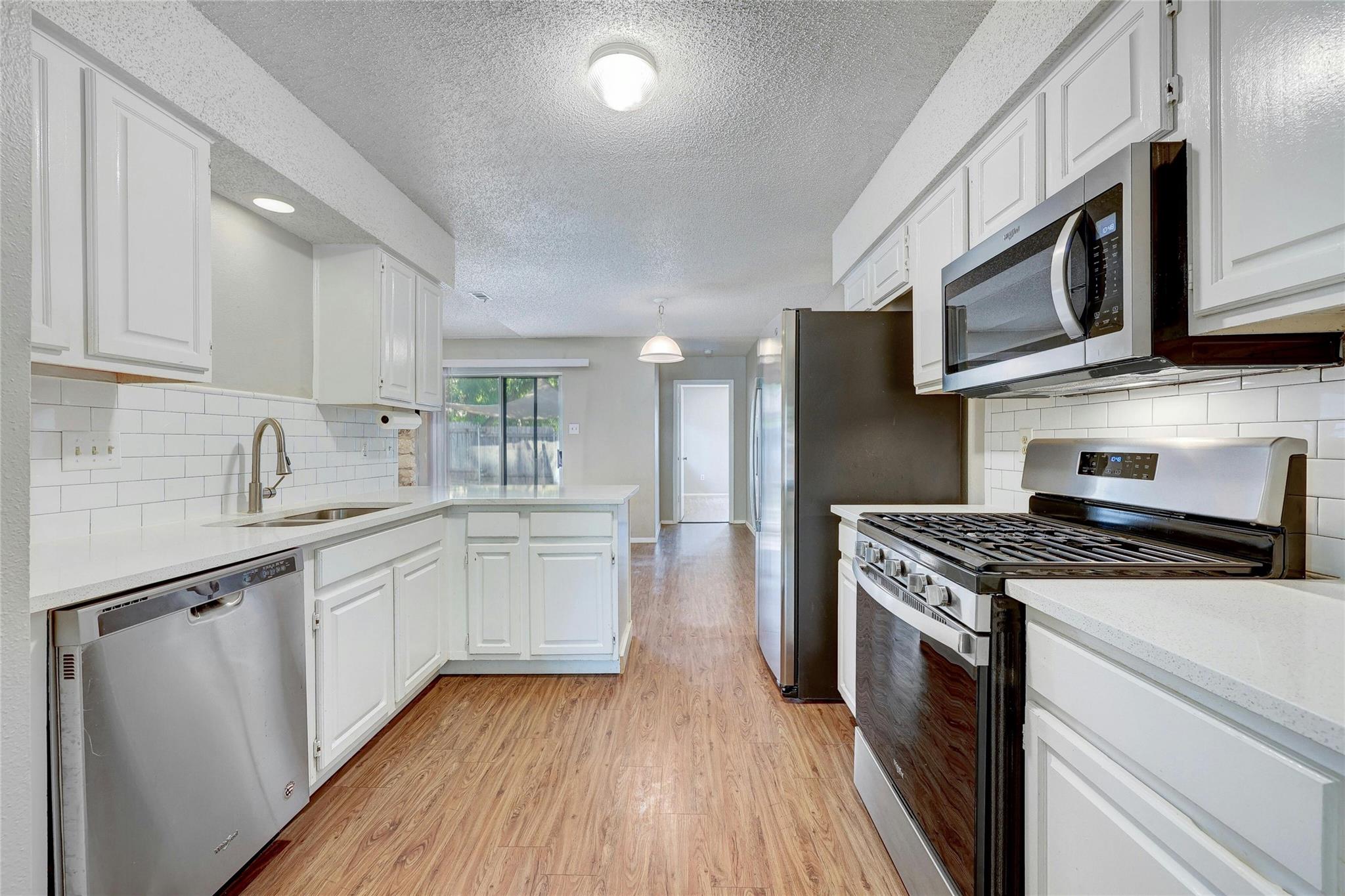 12601 Europa Ln Property Photo 12