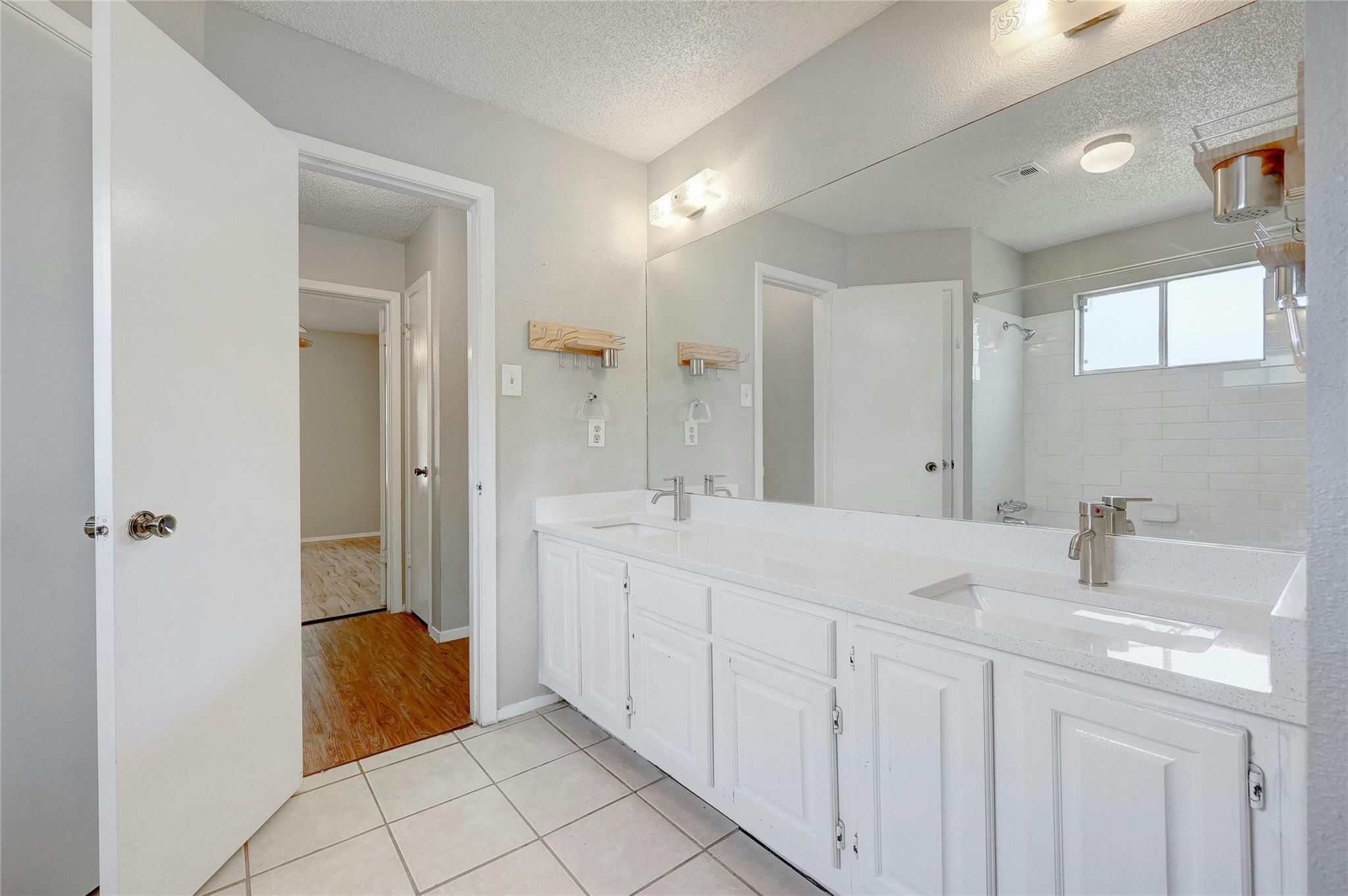12601 Europa Ln Property Photo 17