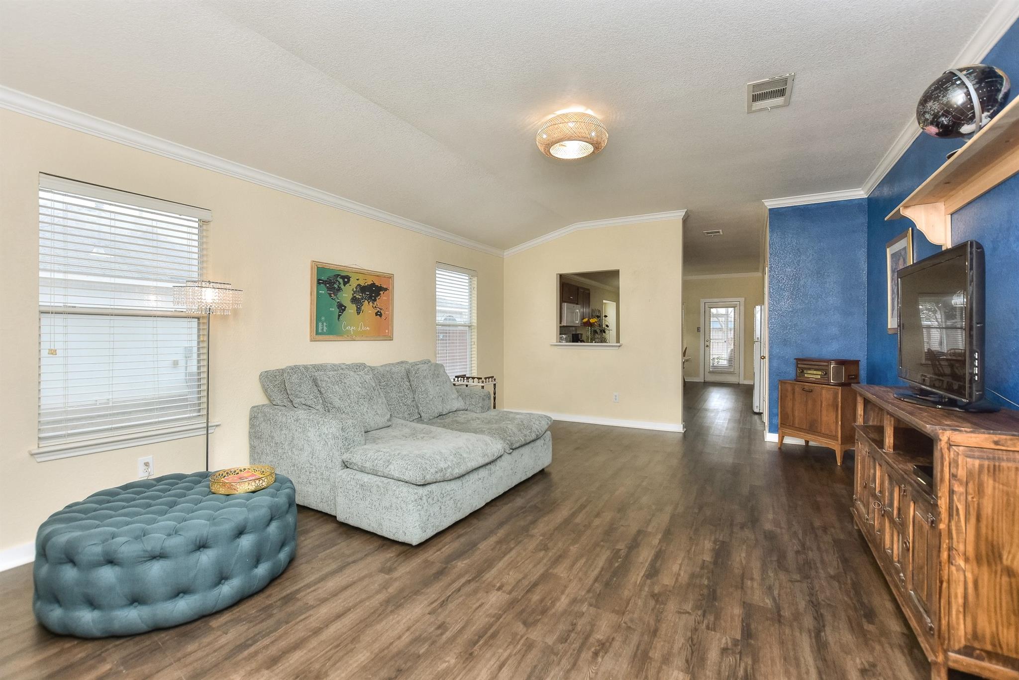 2718 Summerwalk Pl Property Photo 9