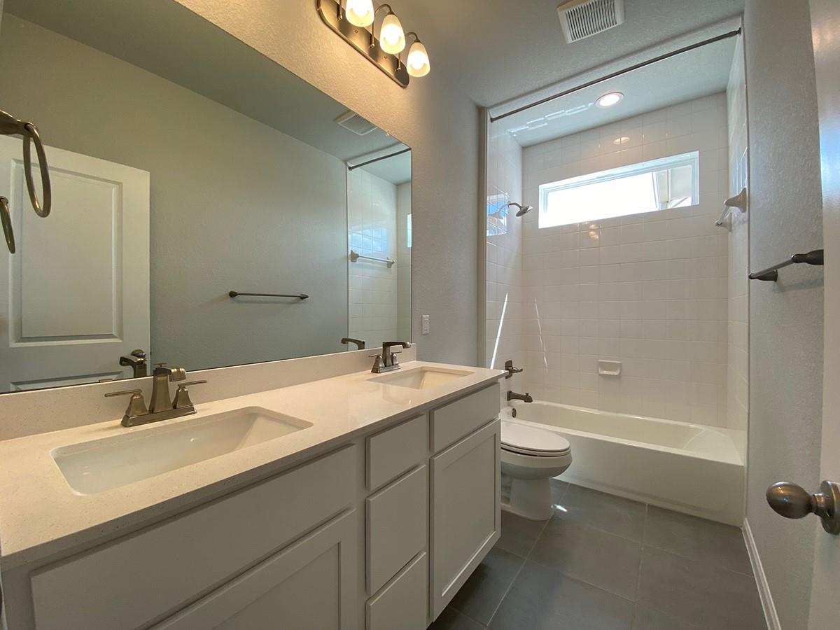 320 Creek Rd 303 Property Photo 20