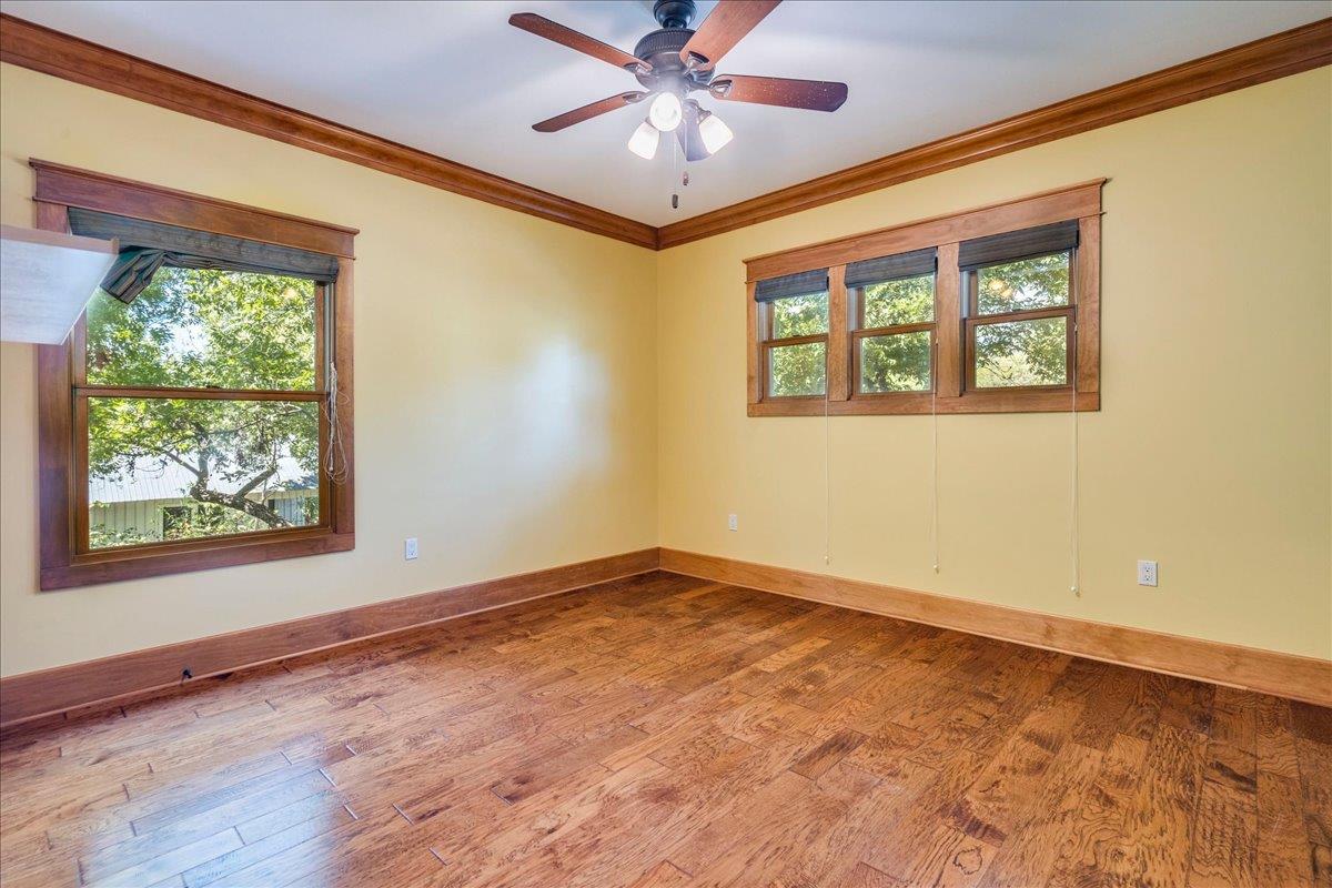 5001 Avenue H None Property Photo 25