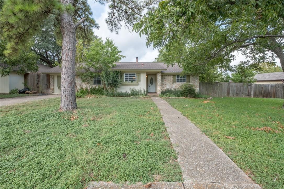 1500 White Cir Property Photo