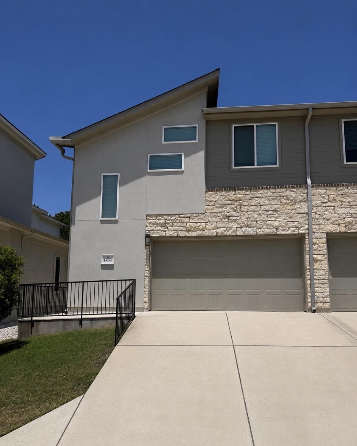 5804 Steep Cactus Trl #A Property Photo 1