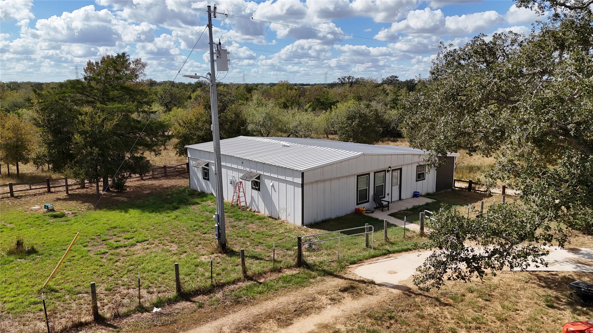 991 Kovar Rd #d Property Photo 3