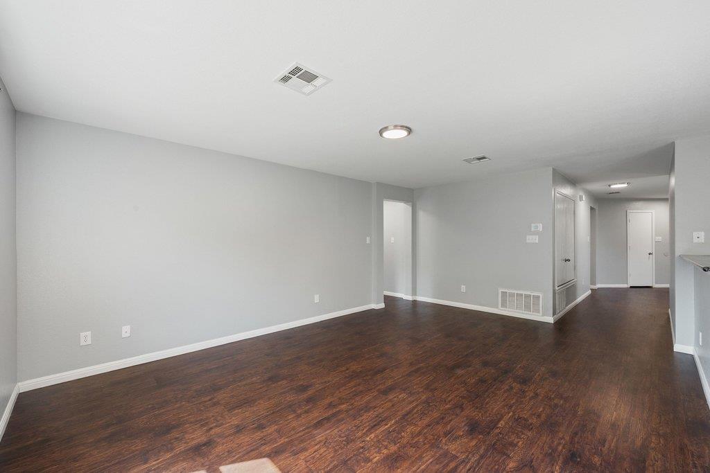 2100 Boyer Dr Property Photo 15