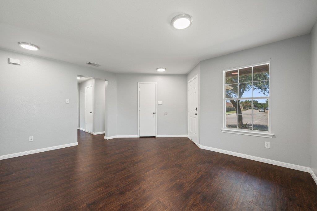2100 Boyer Dr Property Photo 20