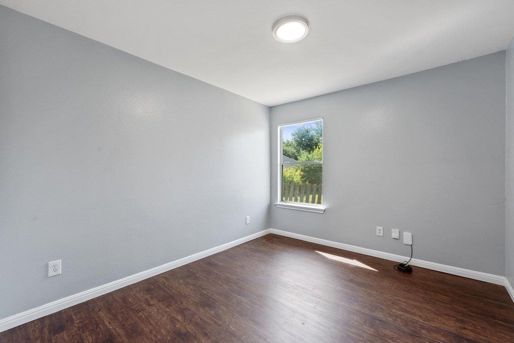 2100 Boyer Dr Property Photo 26