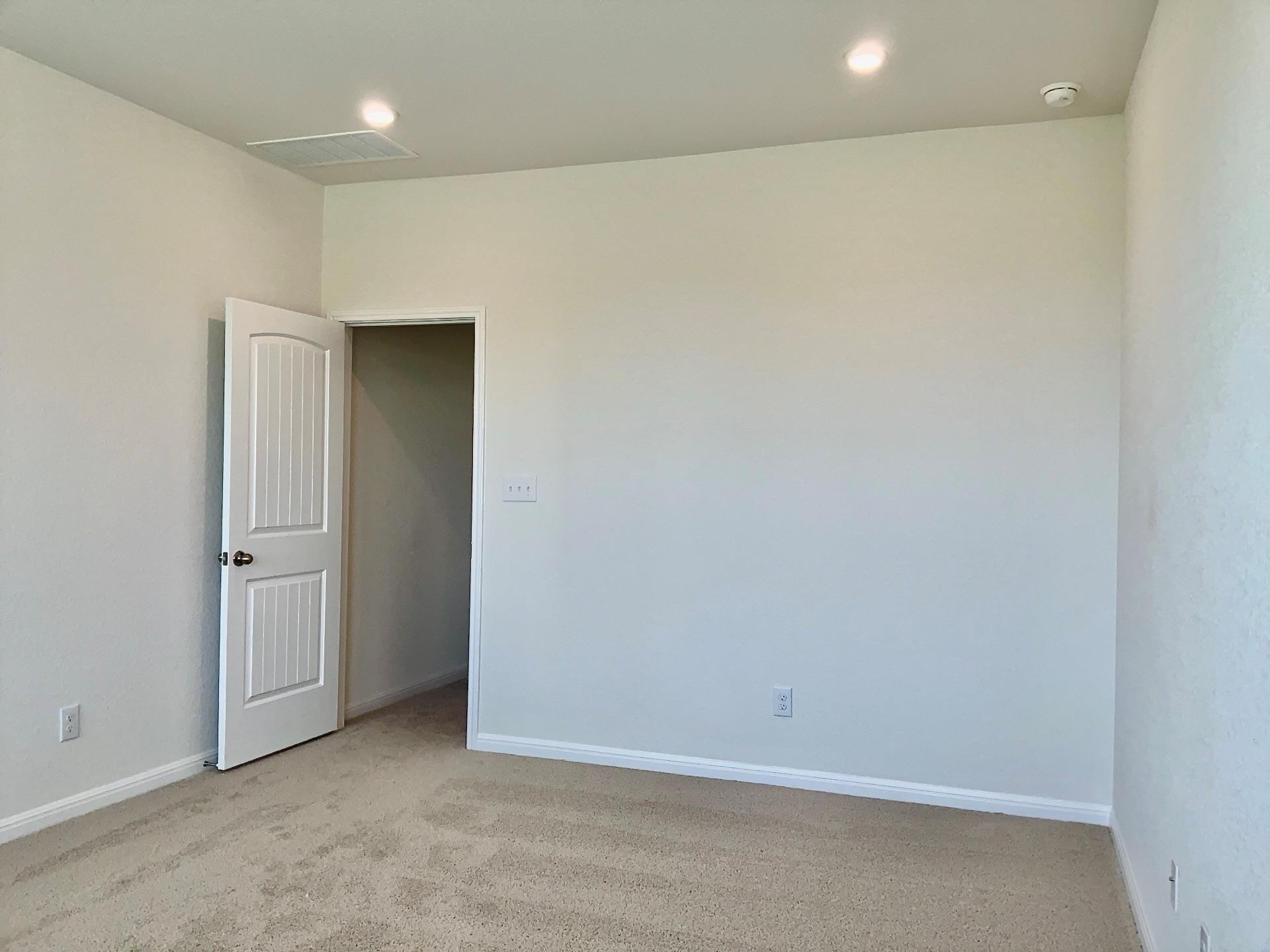2204 Cornfield Dr #a Property Photo 7