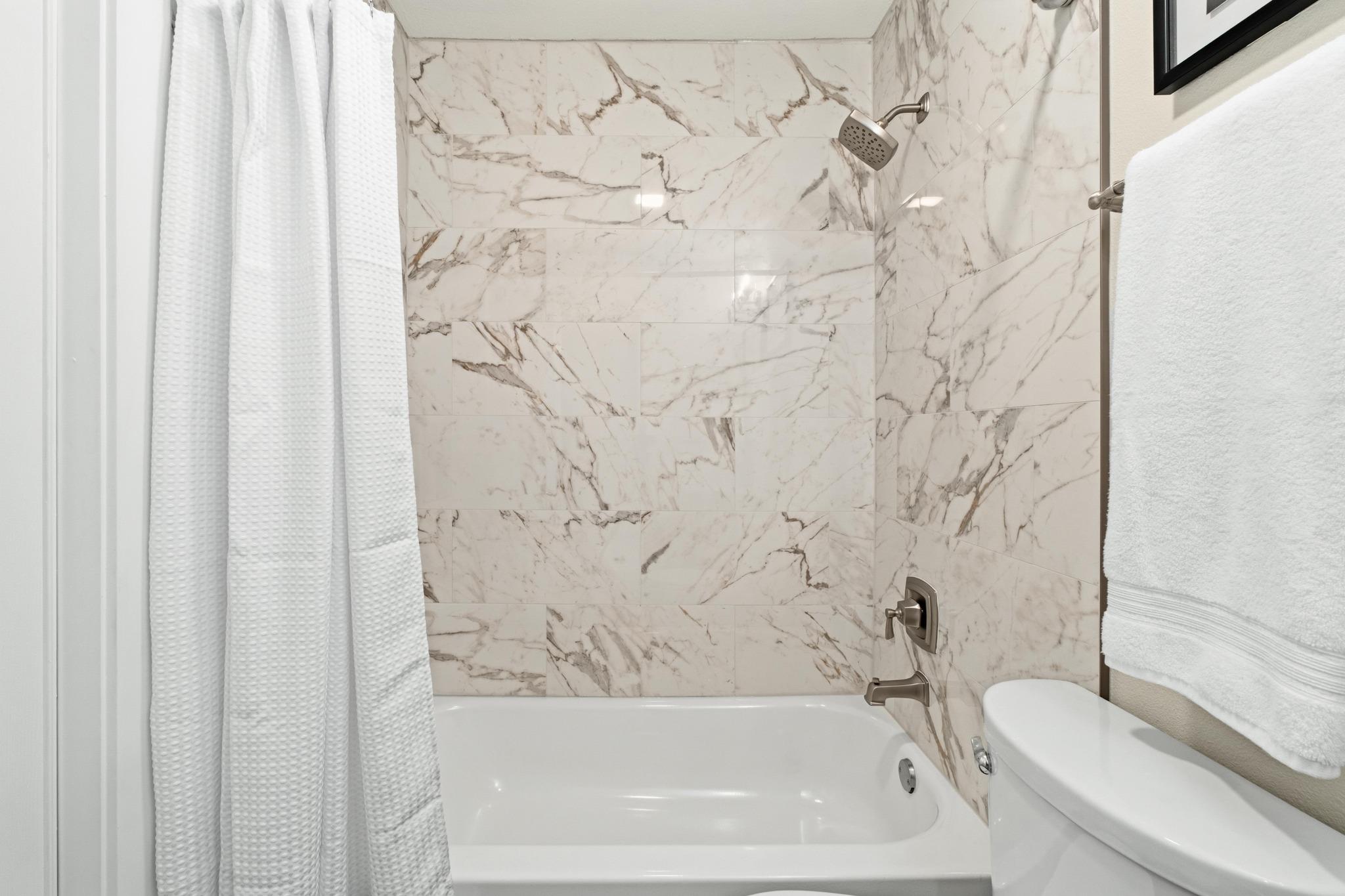 1015 E Yager Ln #187 Property Photo 14