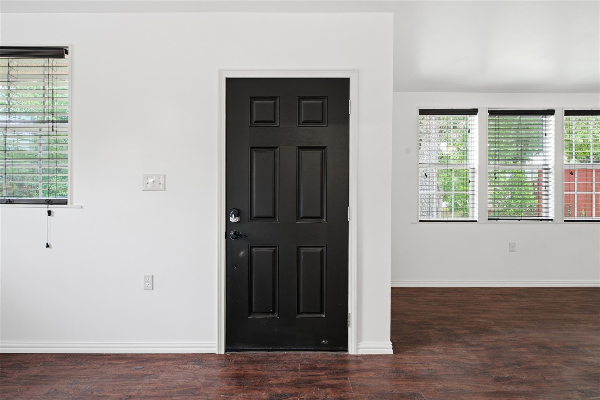 7606 Williamson Creek Dr Property Photo 4