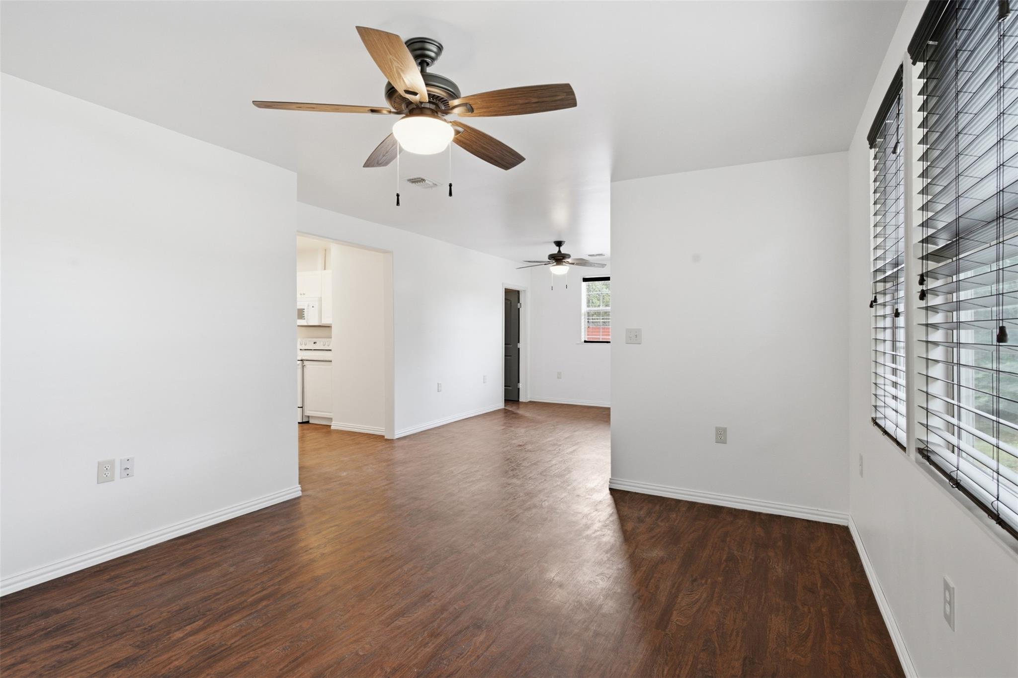 7606 Williamson Creek Dr Property Photo 7