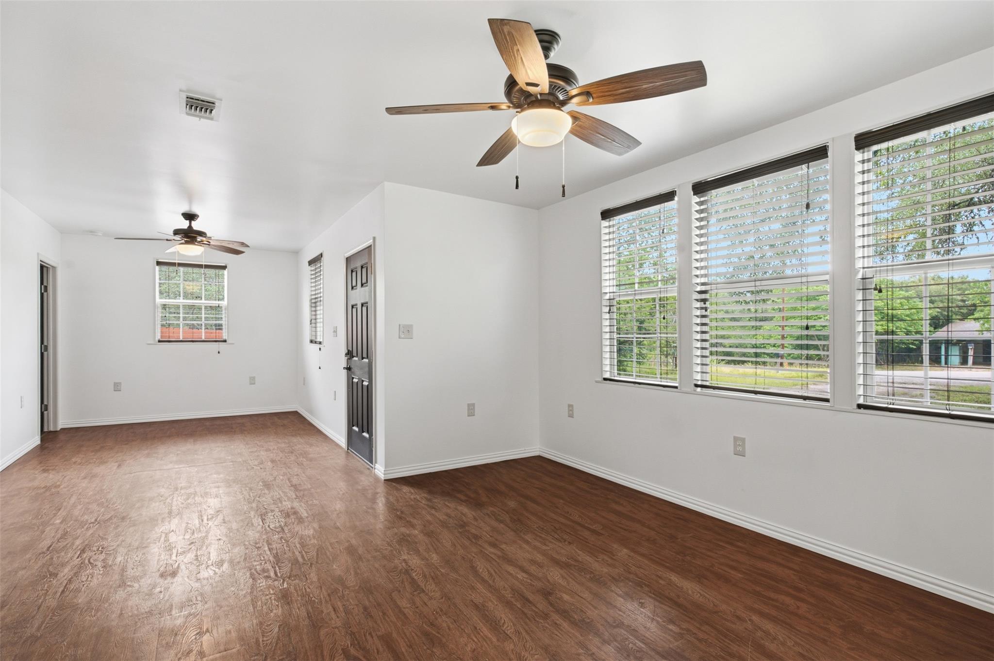7606 Williamson Creek Dr Property Photo 8