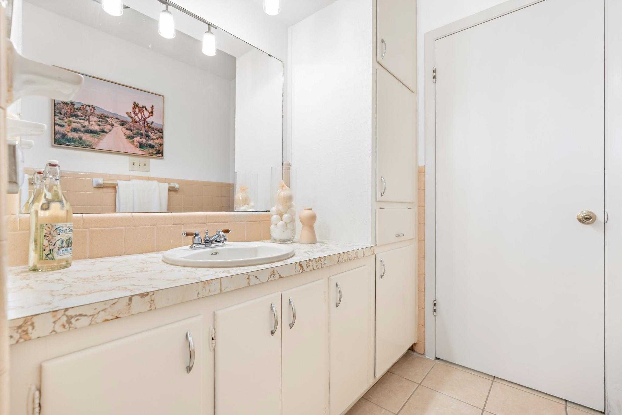1506 Stephen St Property Photo 13