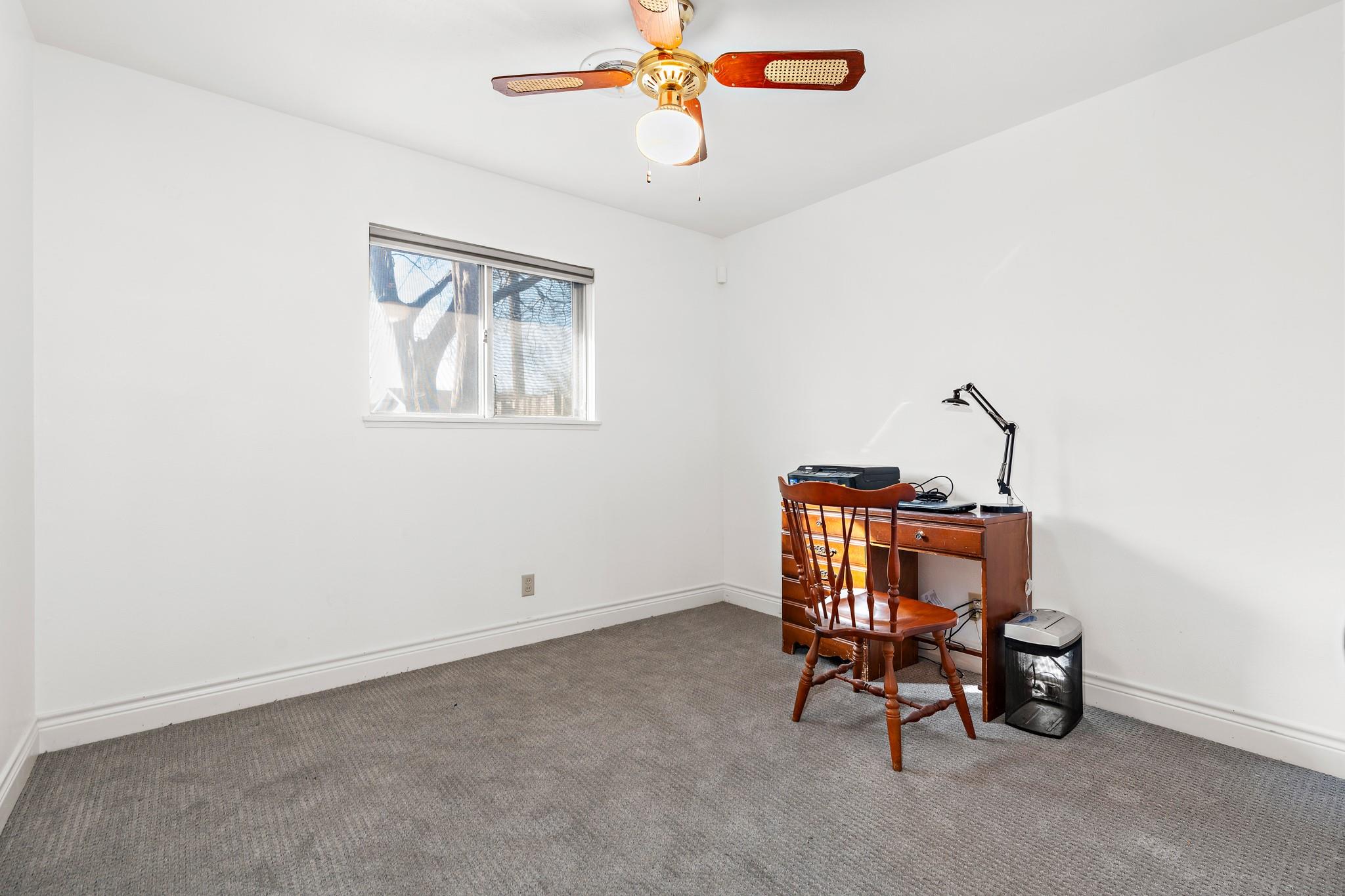 1506 Stephen St Property Photo 14