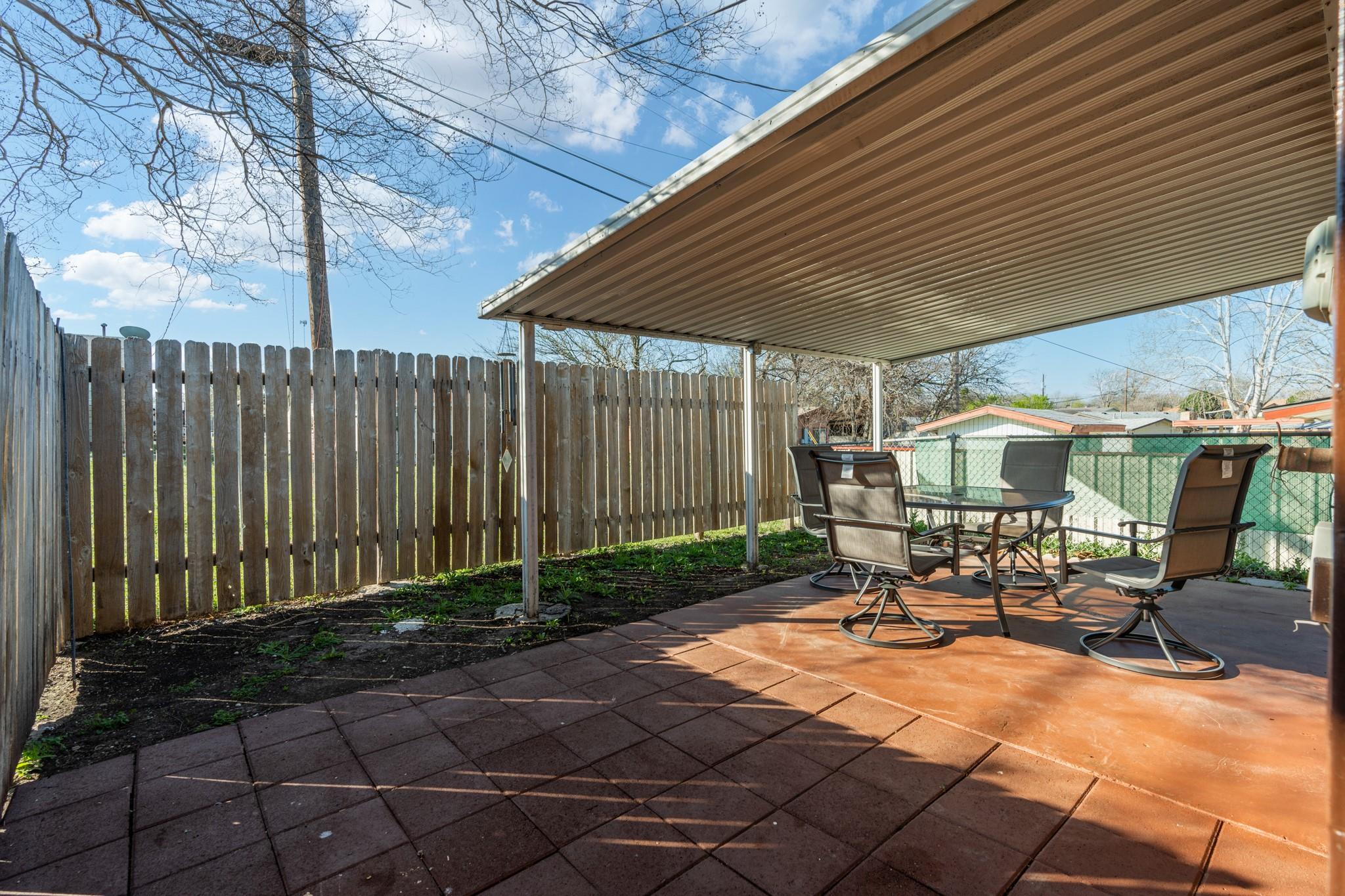 1506 Stephen St Property Photo 21