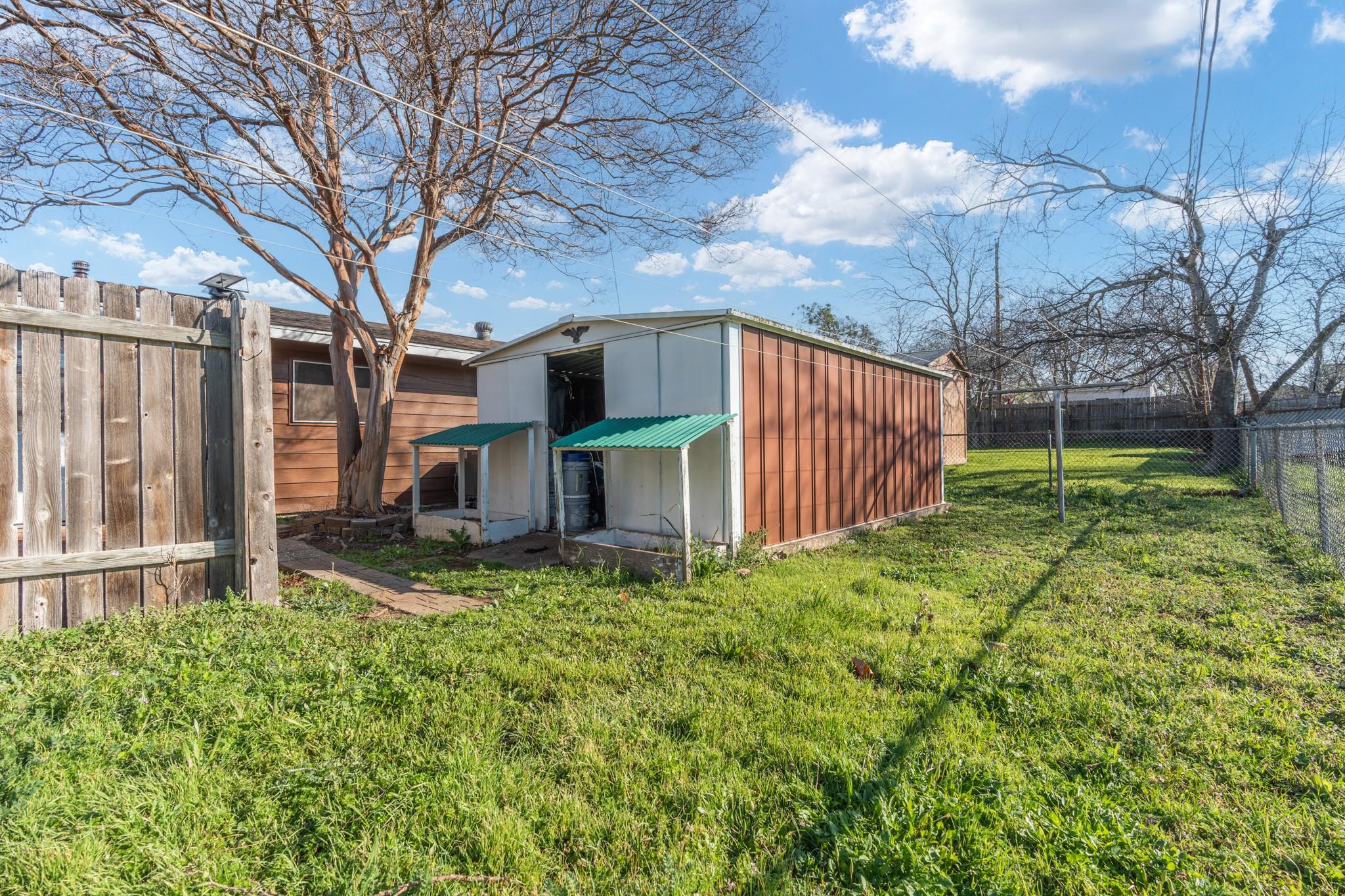 1506 Stephen St Property Photo 23