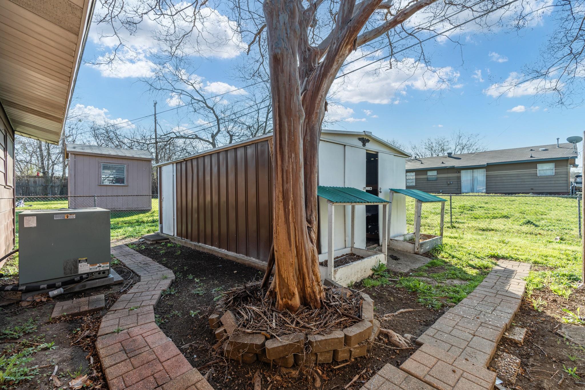 1506 Stephen St Property Photo 25