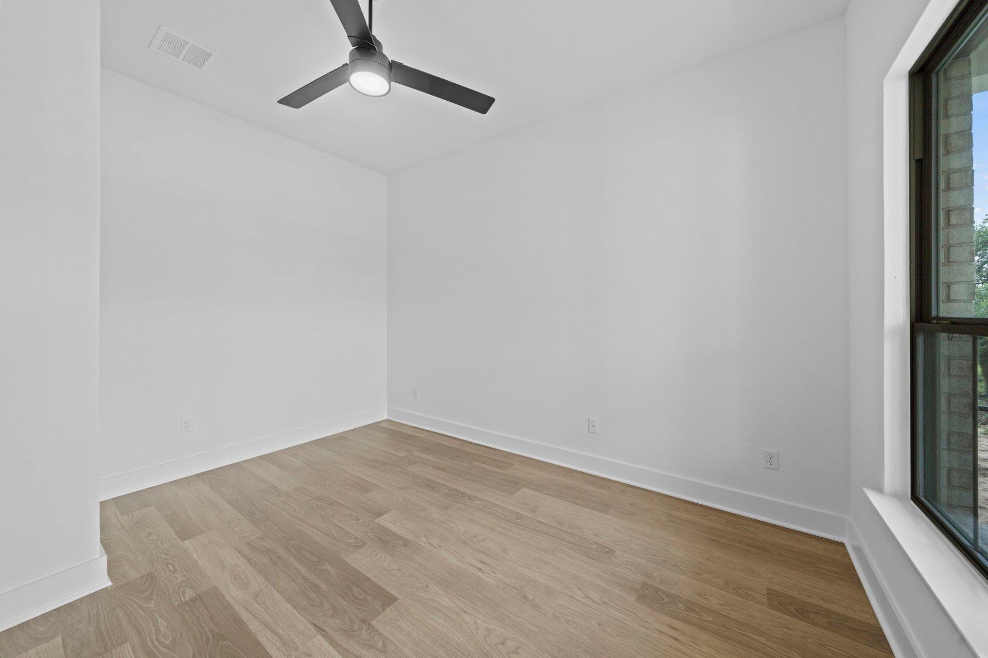 1160 Flying Cloud Trl Property Photo 29