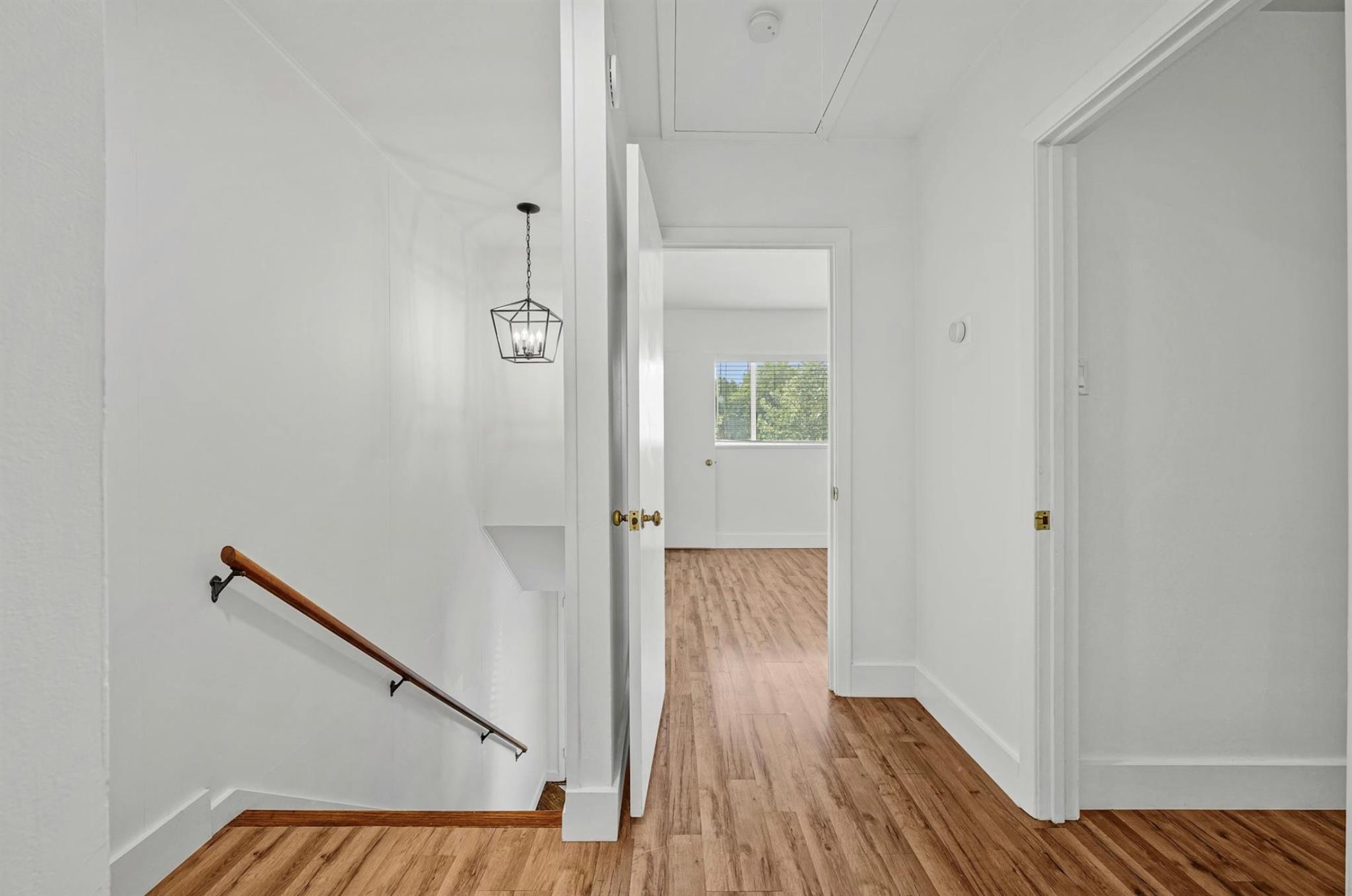 2401 Winsted Ln #9 Property Photo 12