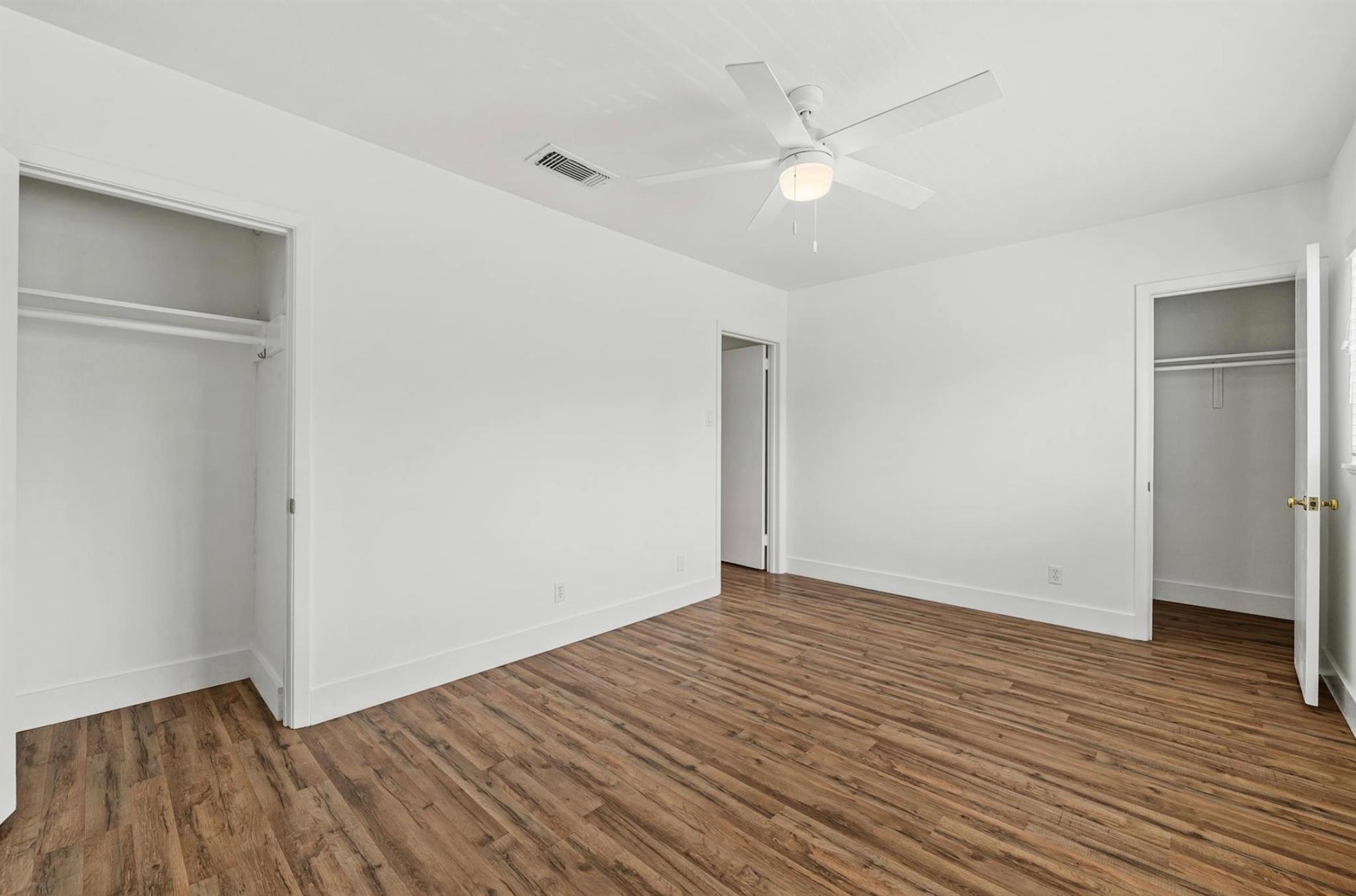 2401 Winsted Ln #9 Property Photo 14