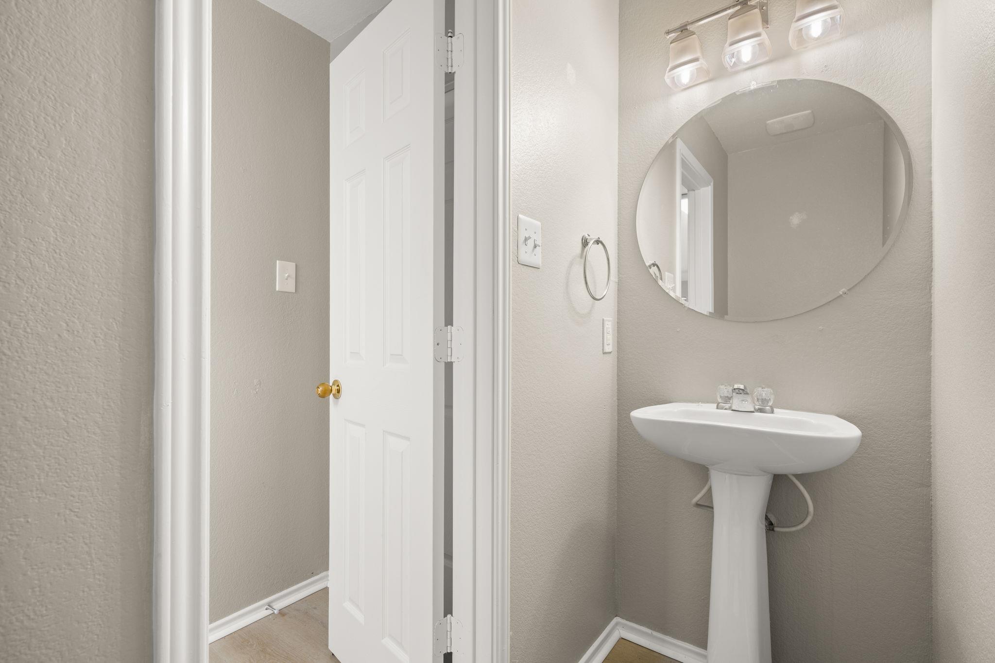 2700 Breezy Point Cv Property Photo 16